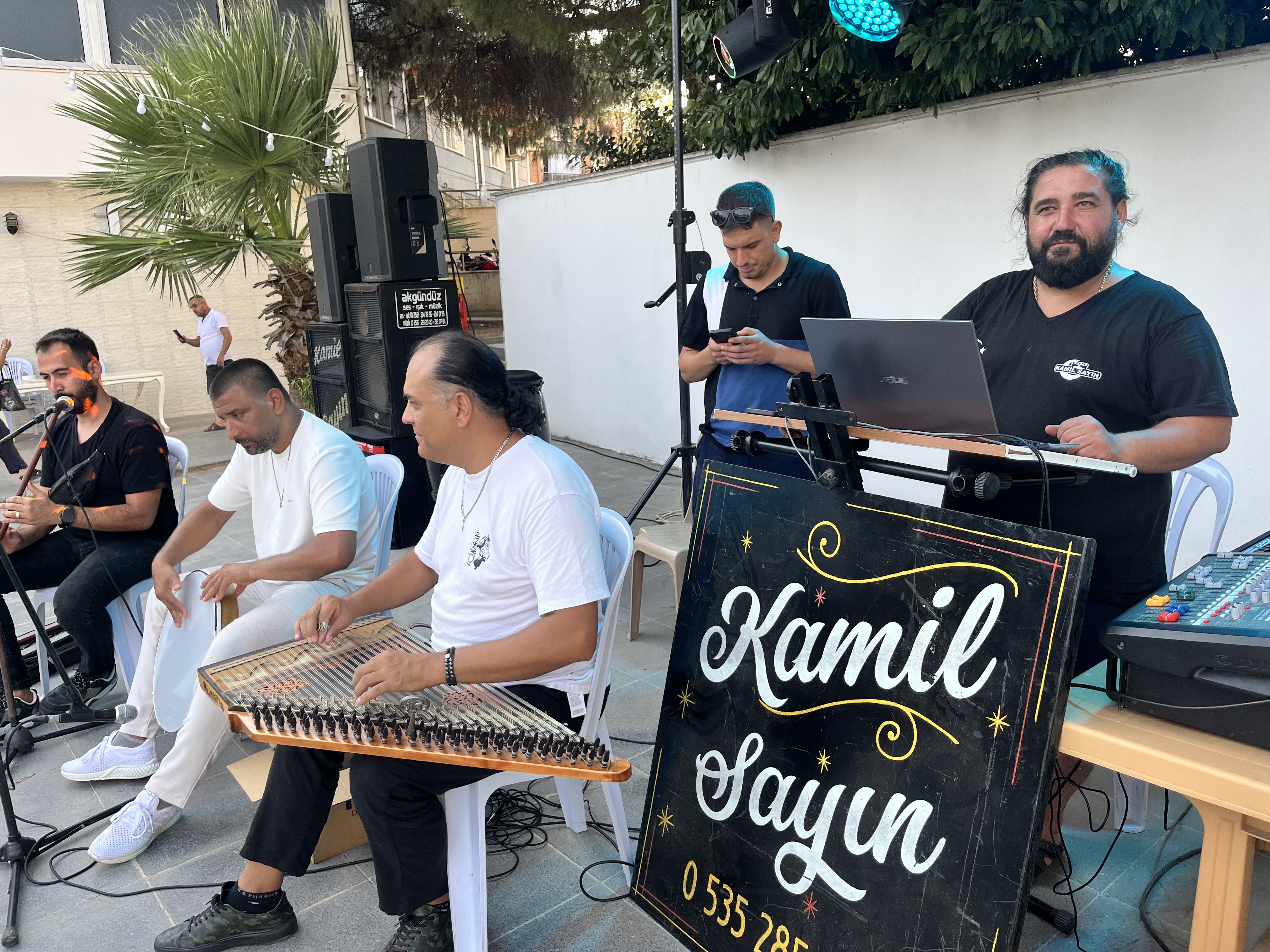 Nazillide Sen Ailesinin Mutlu Gunu 591905 51B495Bd35D4C94331F4A459Fd3110Ed