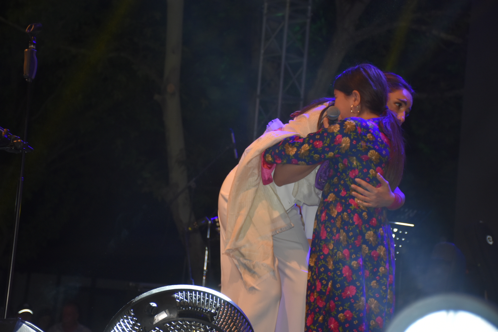 Oyku Gurman Karacasuyu Costurdu 595577 E6A037163D2B082893A0B8Bfd07E6395