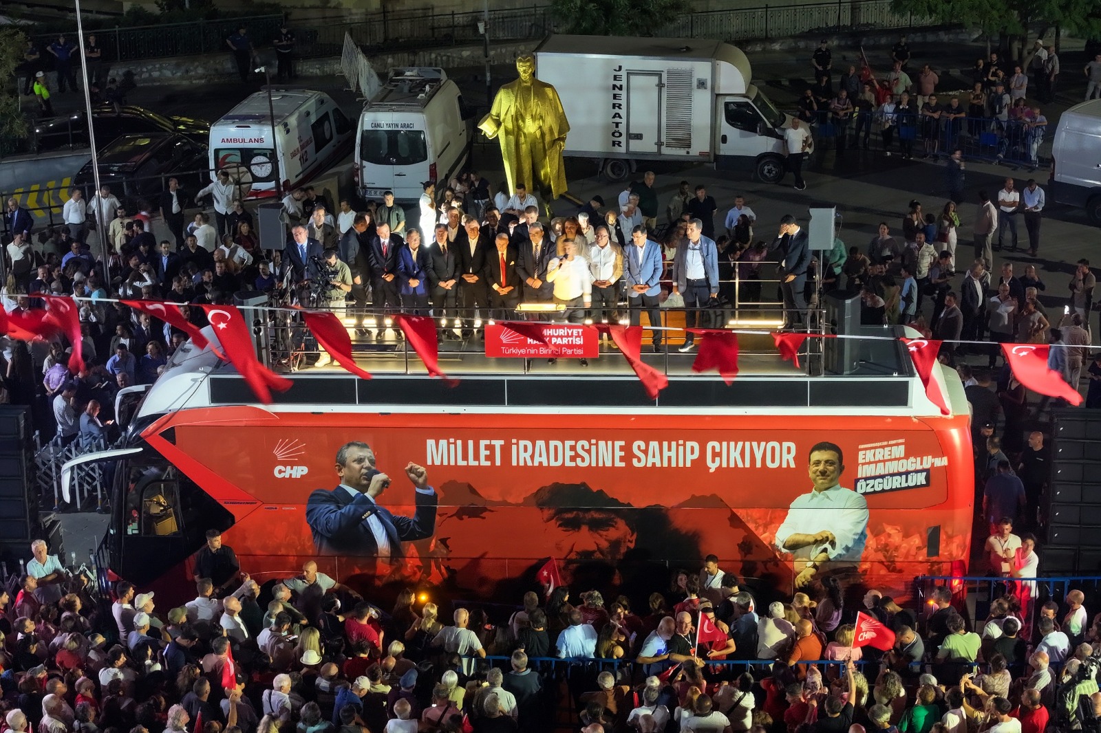 Ozelden Erdogana Agir Sozler Kumpasci Darbeci 592170 736Cc4309273711Cc5Bbebb239180B9A