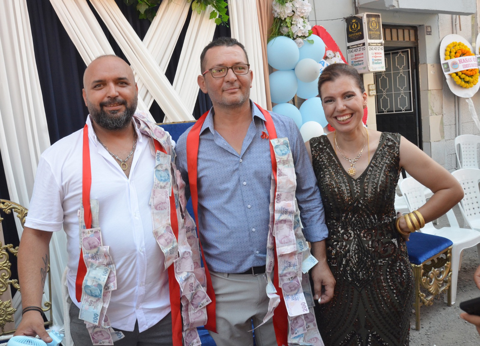 Takilar Cocuklara Degil Baba Ve Kirveye Takildi 590339 D04C76939Baa36394044Ddf7Ad0Cee5D