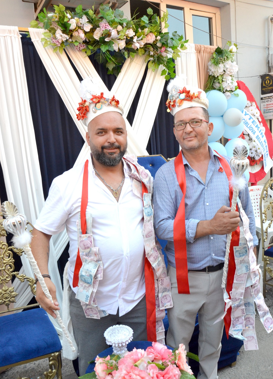 Takilar Cocuklara Degil Baba Ve Kirveye Takildi 590339 D95D1E9A3C53B84698A0225Ea49080B3