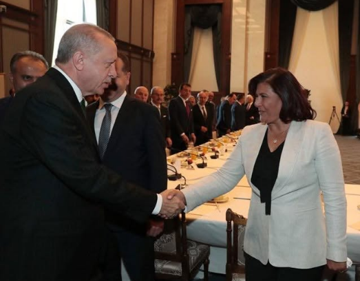 Tarihi Gecis Cercioglunun Rozetini Erdogan Takacak 591035 4F2514566Dbce9E374Cce4Cba5C39A70