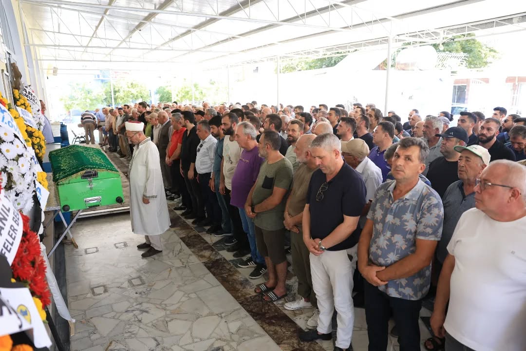 Yurekleri Yakan Veda 588407 52Bb55F4F98D13953743813195873D22