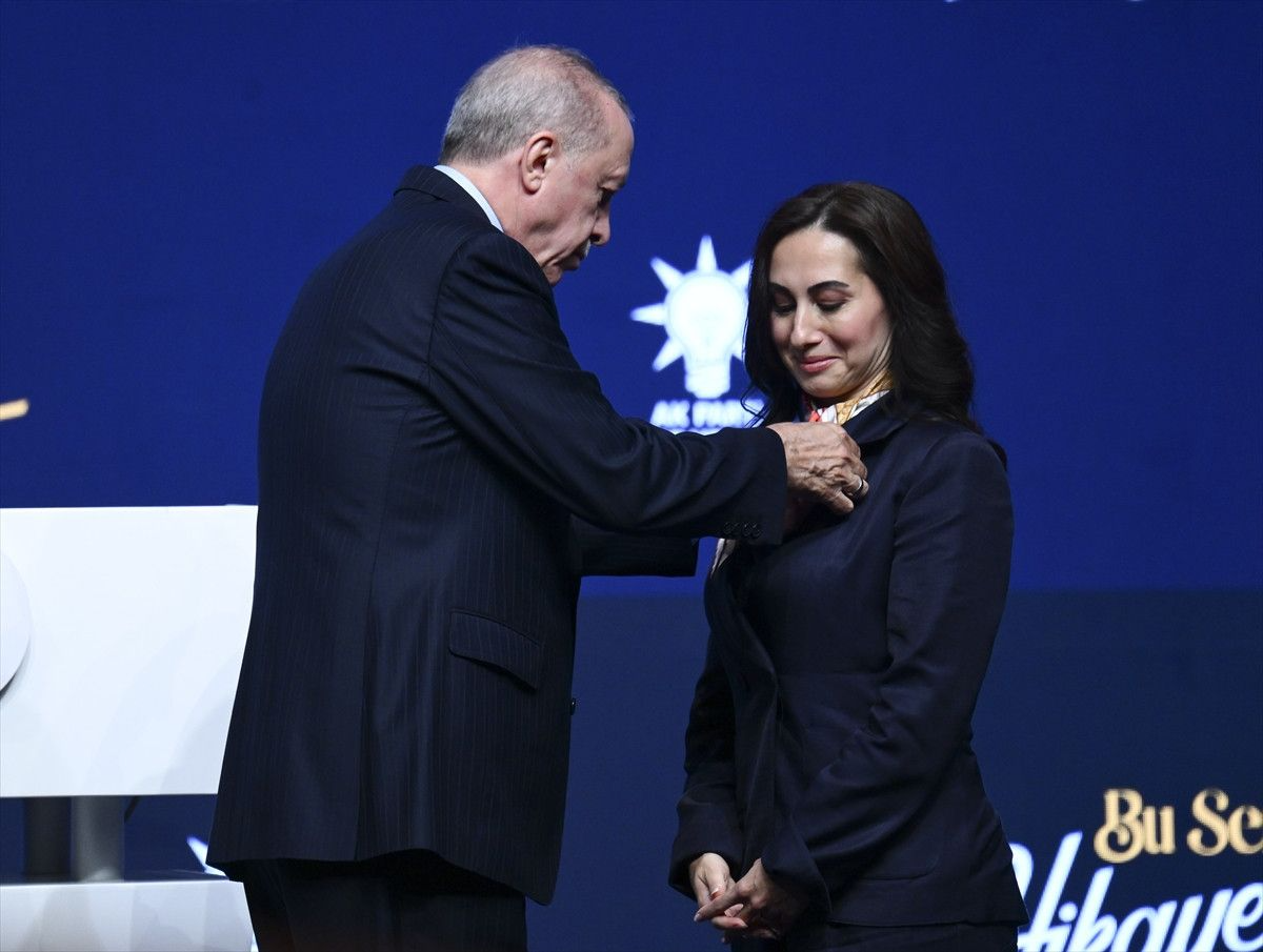 68C5631164423423 W1200Xh905