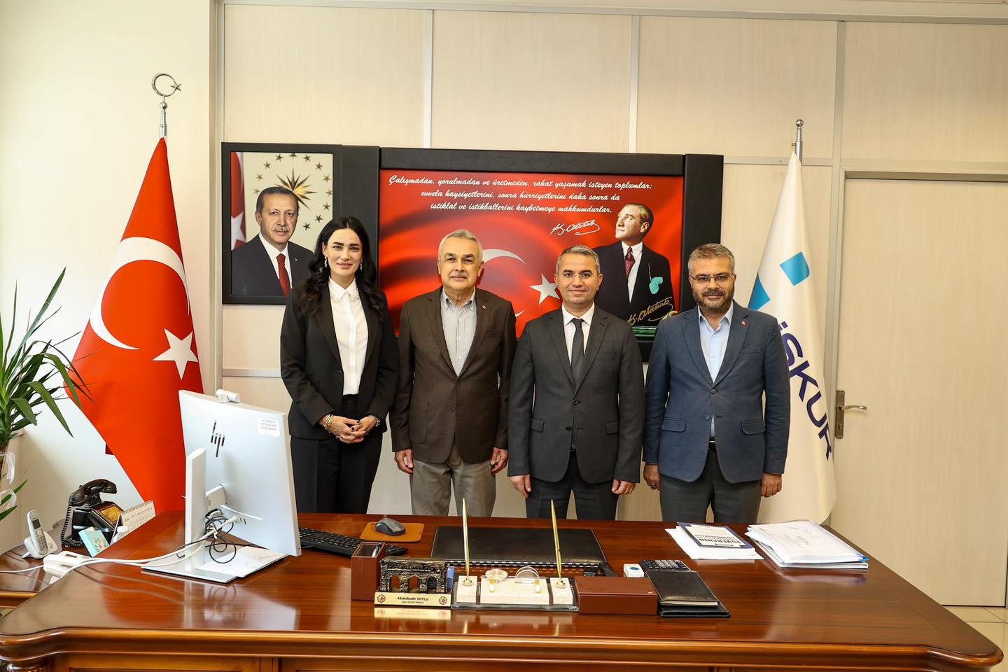 Ak Partili Milletvekillerinden Yeni Mudurlere Ziyaret 602665 7304D8368Ae2E785A65A8C3764F82D7B