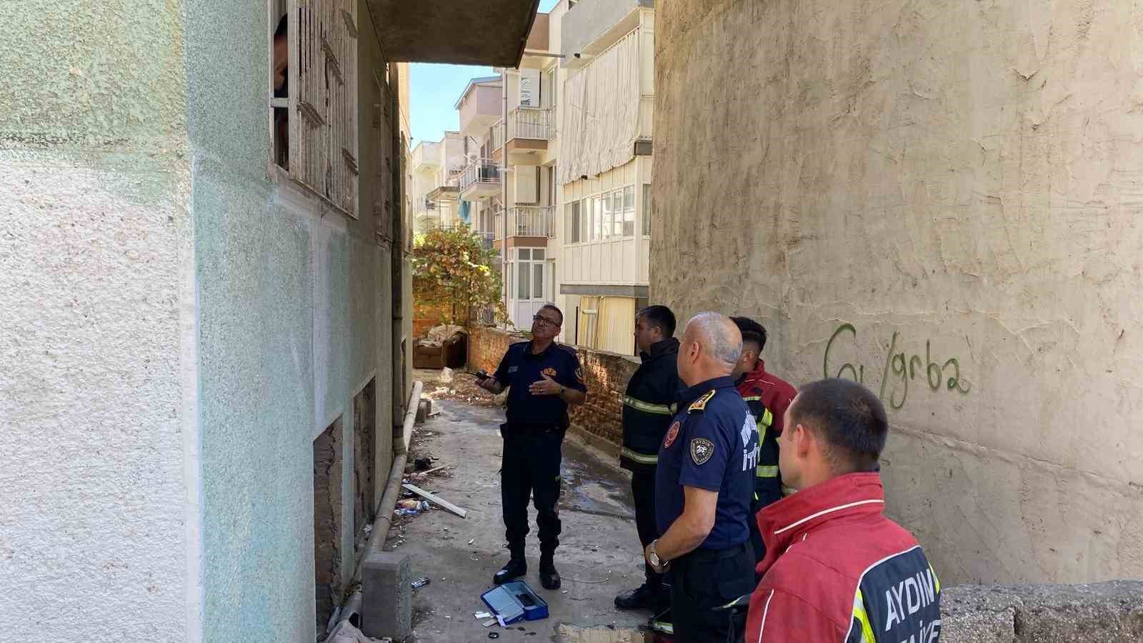 Apartmanlarin Arasindan Yukselen Dumanlar Ekipleri Harekete Gecirdi F847Fd5910878C6Db5Ca65B969496457