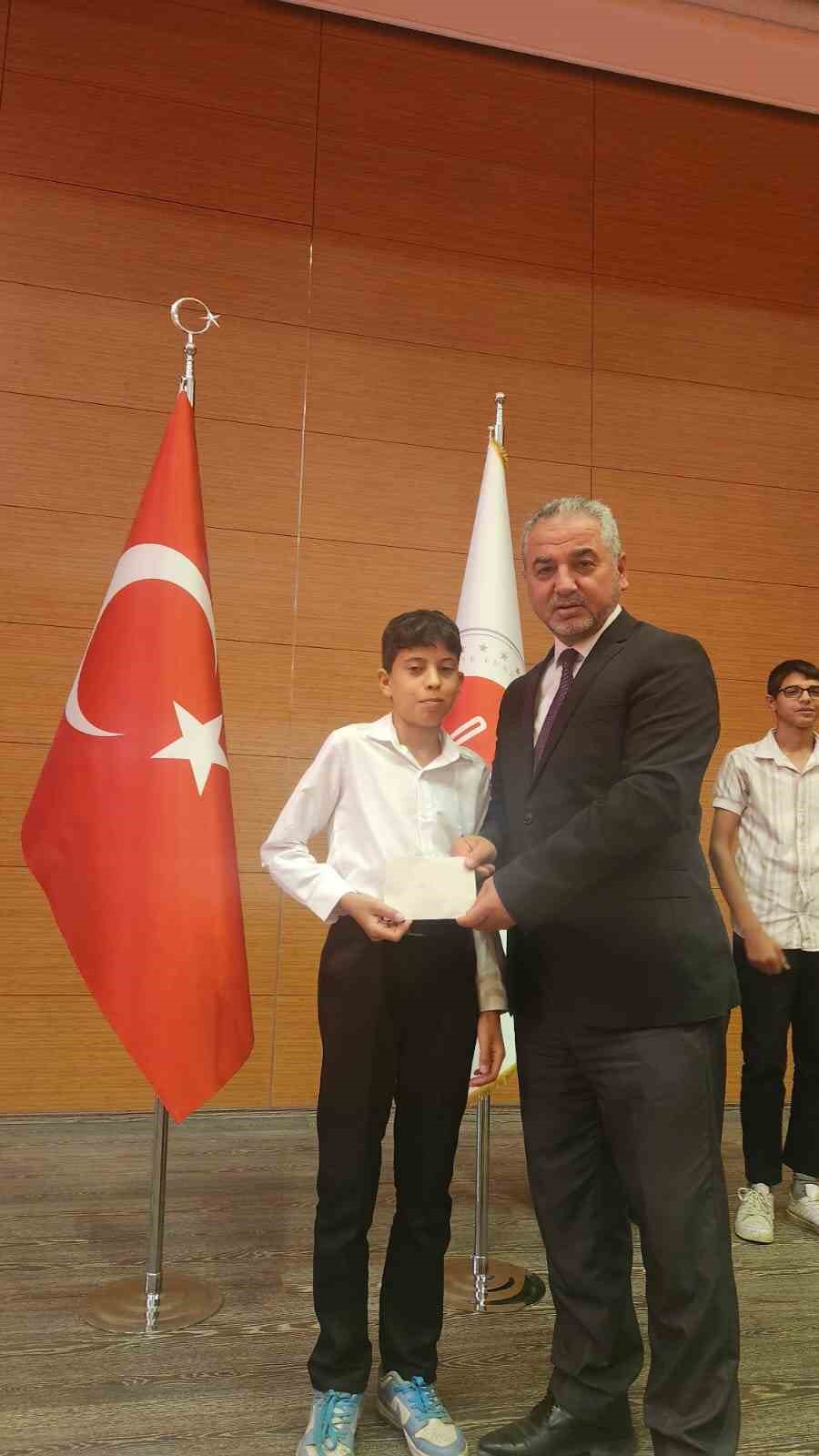 Aydinda Hafizlik Ve Kuran I Kerimi Guzel Okuma Yarismasi Il Finali Yapildi 228503B2Eb70F5Cbe0C7F3D4B9Bcaa91