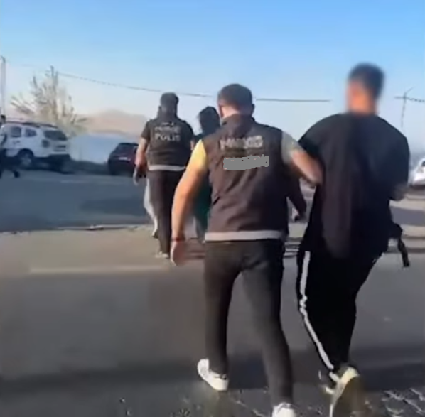 Aydinda Zehir Tacirlerine Darbe Cok Sayida Supheli Yakalandi 599630 4C71A58Bf5F3143A69Efb87B31F7F9A9