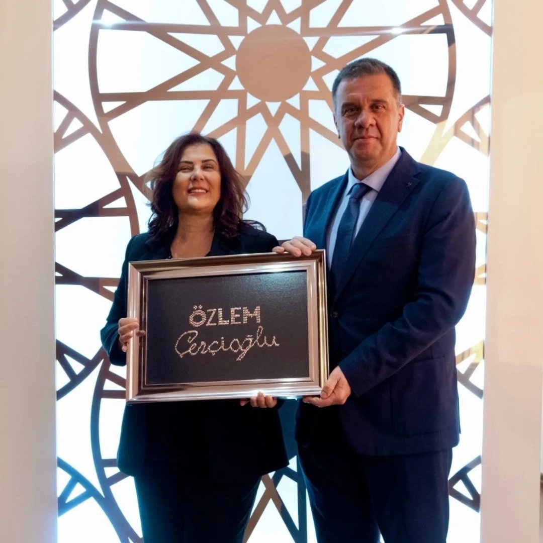 Baskan Ercandan Mujde Hali Saha Yuruyus Yollari Ve Bufe Yolda 595691 Adc971084Dda15B69C1D5200F898A522