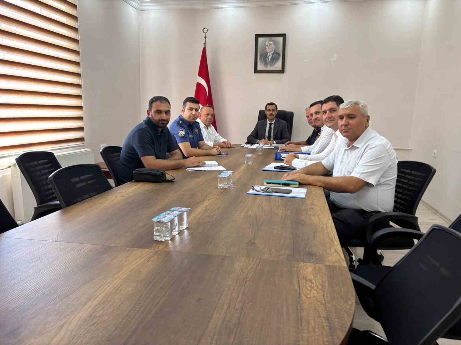 Bozdoganda Sokak Hayvanlari Izleme Ve Degerlendirme Kurulu Toplantisi Yapildi 8784F0765000A17F01F7A87D6F8A56Bd