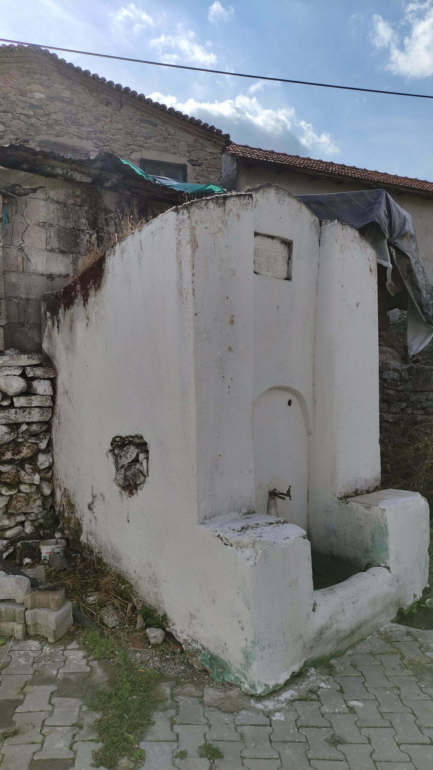 Bu Cesmeden Huzun Akiyor 600201 359A2909Ddff8520811Dbdb7Ebb2E004