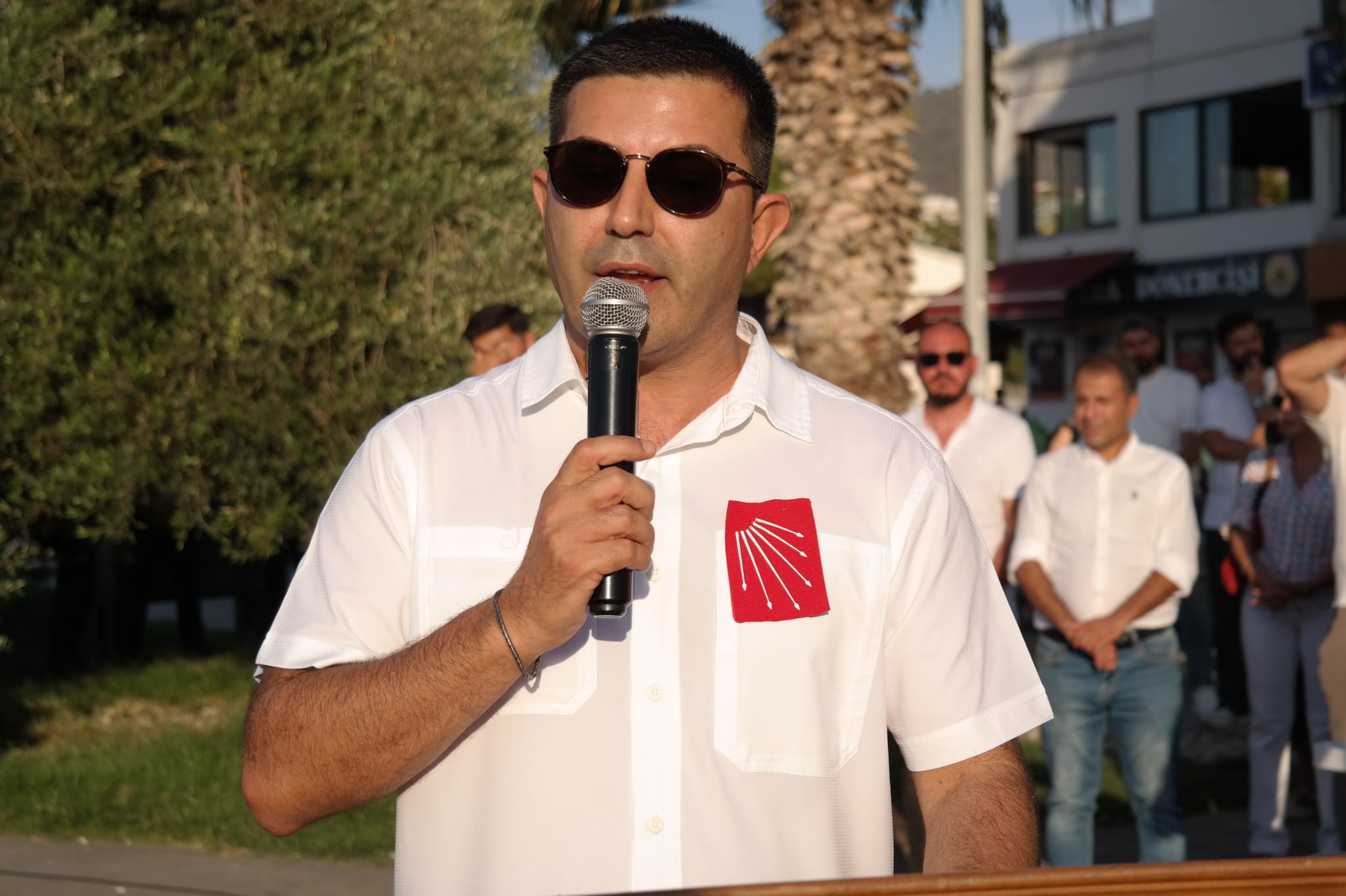 Chp 102 Yasini Kusadasinda Coskuyla Kutladi 598115 Ec18E746B35D326D5Fda3Dfe8137142B