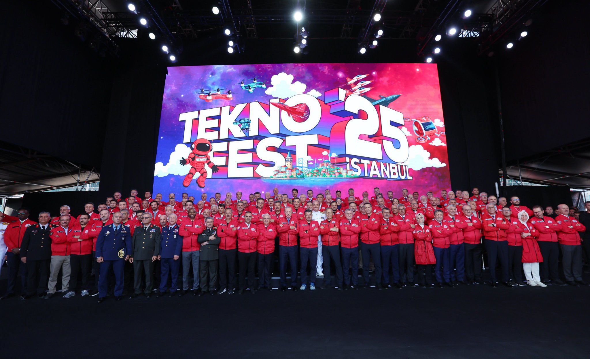 Cumhurbaskani Erdogan Nazillili Genclere Odul Verdi 600741 9A7Ed88A3530D7A53C7093E723Cc5B9F