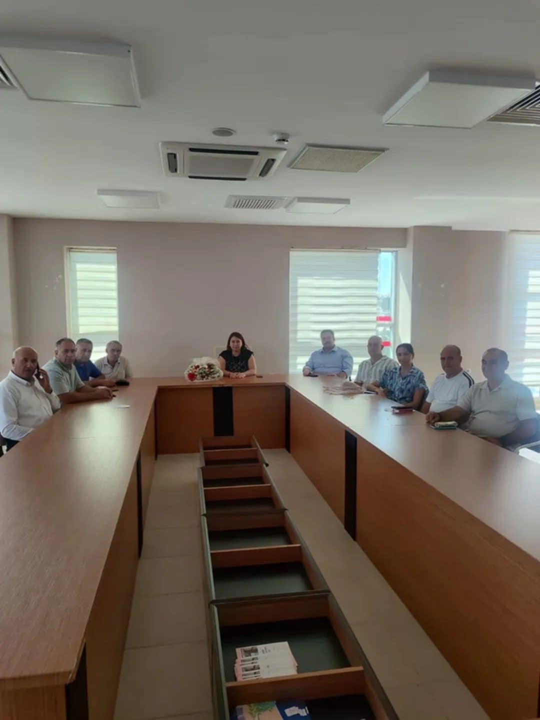 Didimli Muhtarlar Ilce Saglik Mudurunu Ziyaret Etti 598405 02C8A3E2A978248812Ef7D3B05B95A9D