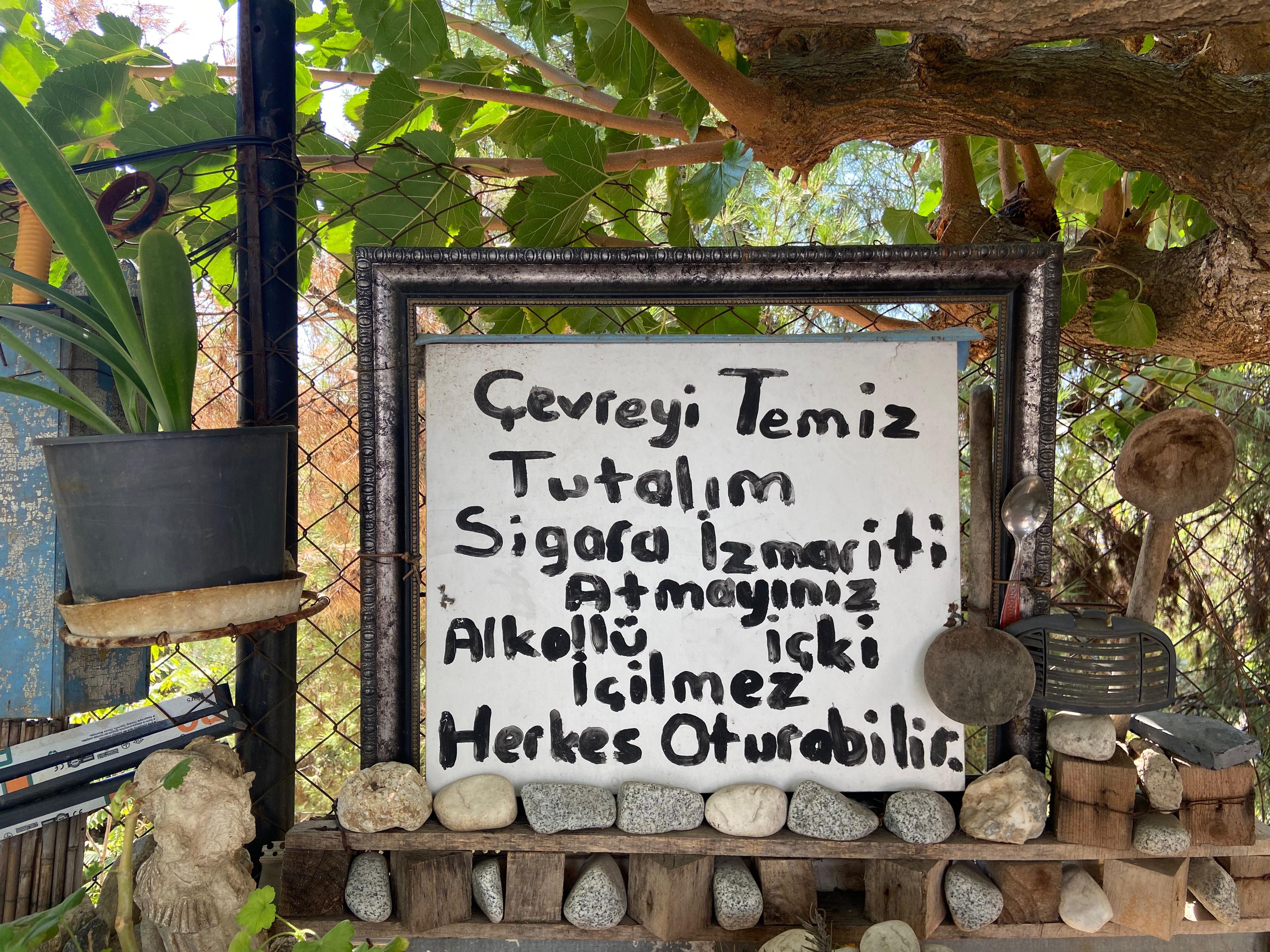 Efelerde Yasam Bahcesi Sevket Urenin El Emegi Bulusma Noktasi 599960 8F3B0409Dab615Eef818C879Ae0A73Fc