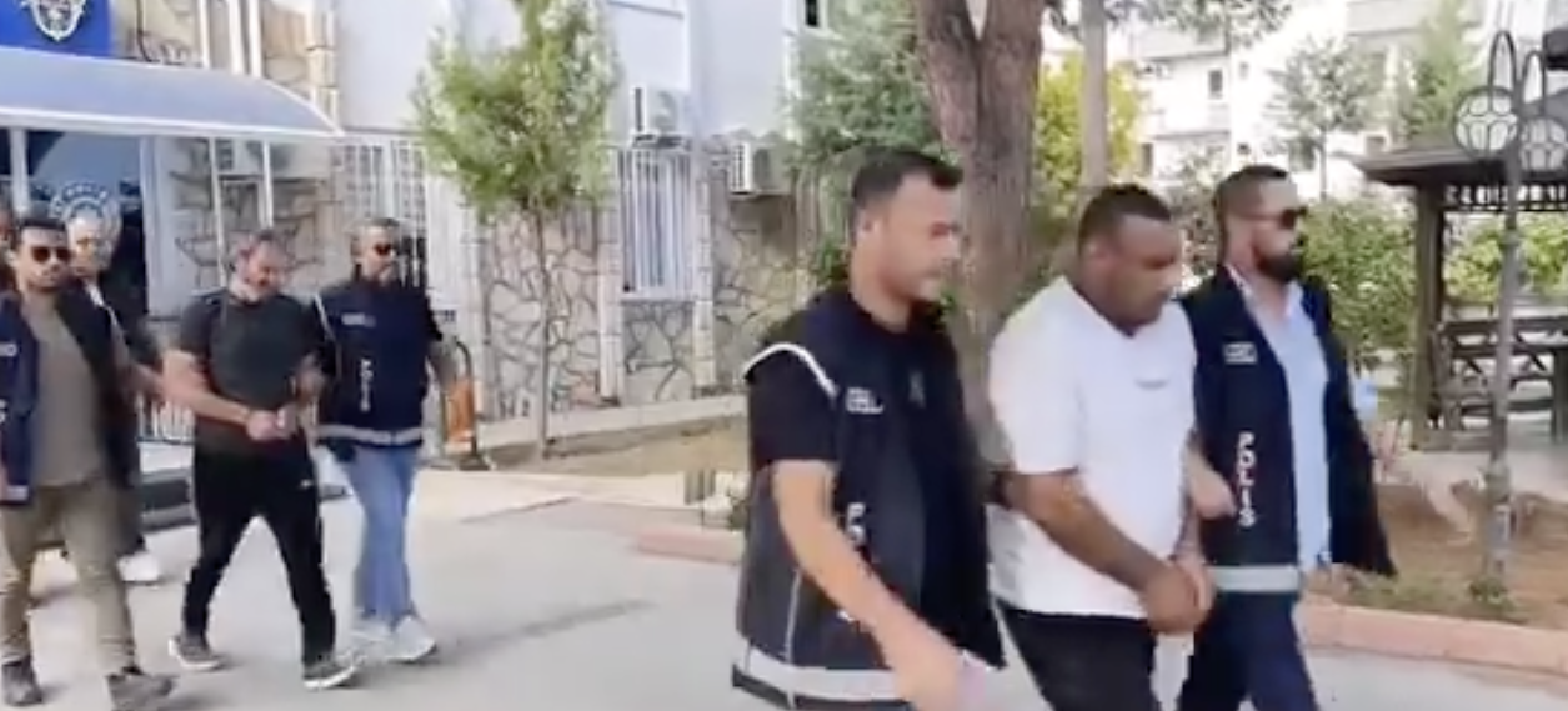 Ekran Resmi 2025 09 29 23.04.39