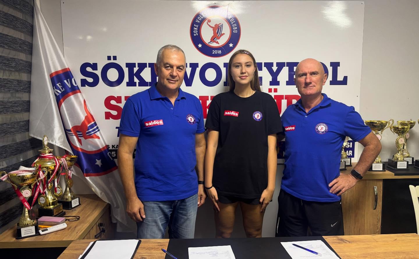 Genc Voleybolcu Imzayi Atti 596517 9C66B548C31635D2003D593A119A9B20