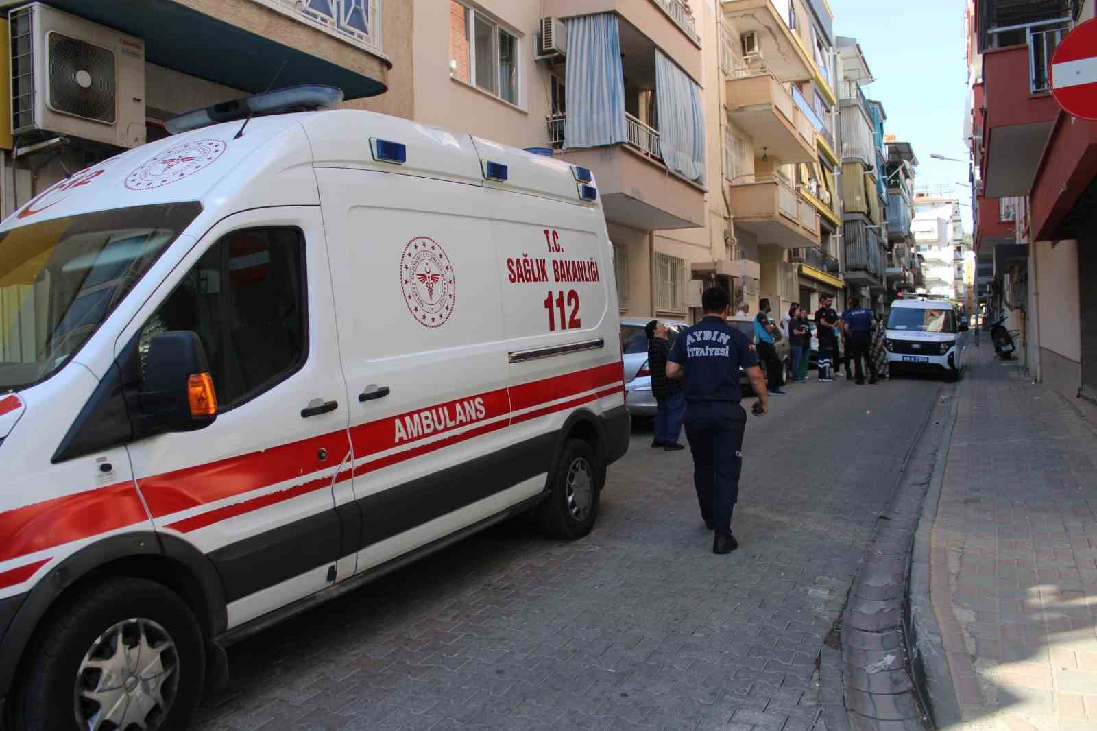 Haber Alinamayan Yasli Kadin Resim Kursundan Cikti Dfad21D2A0B93Fe64509578Baf7485Ef