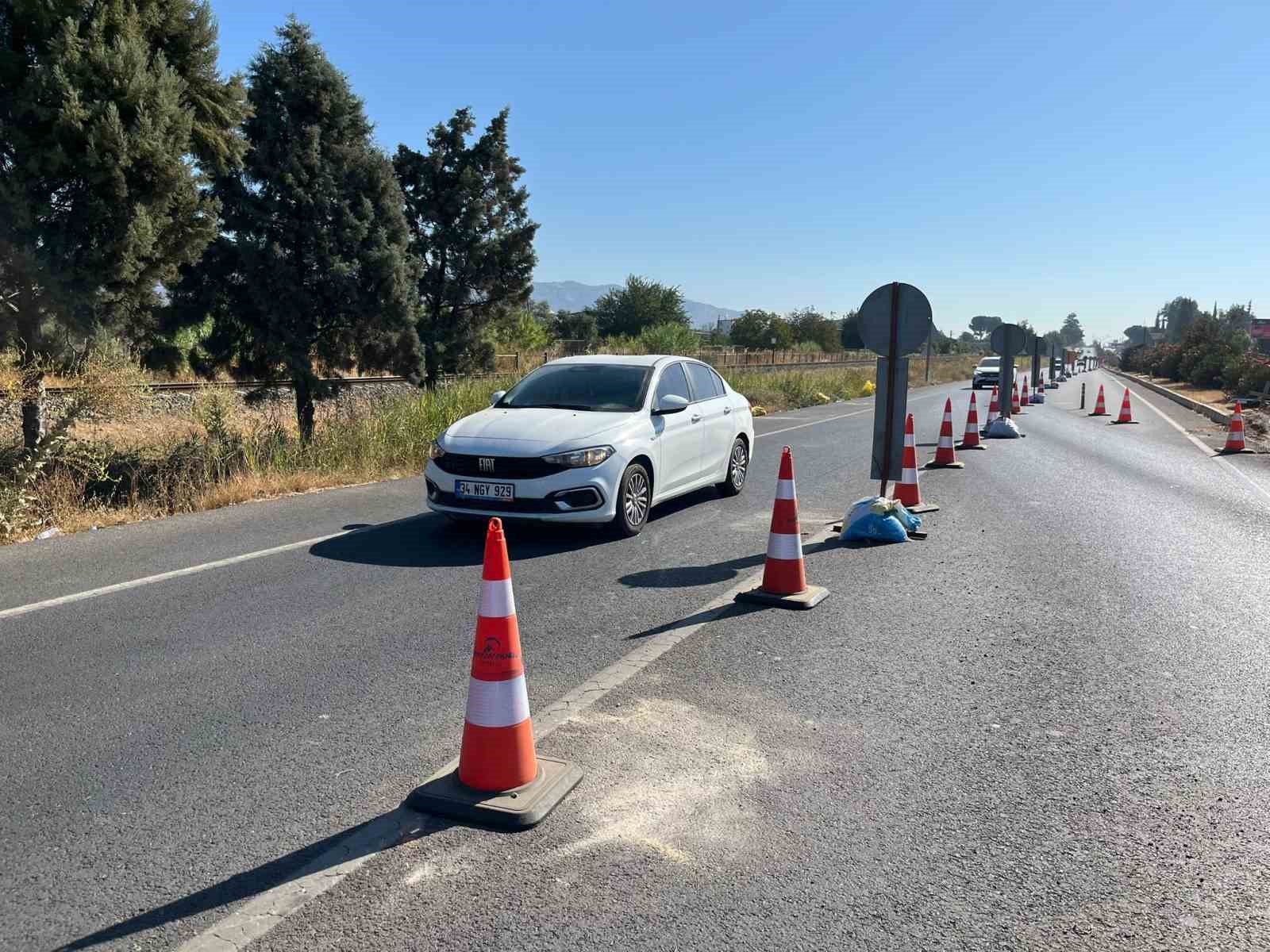 Incirliovada Yapimi Suren Karayolunun Bir Bolumu Trafige Acildi B824Ef9D8Da0Bb20E26993Cb405430E1