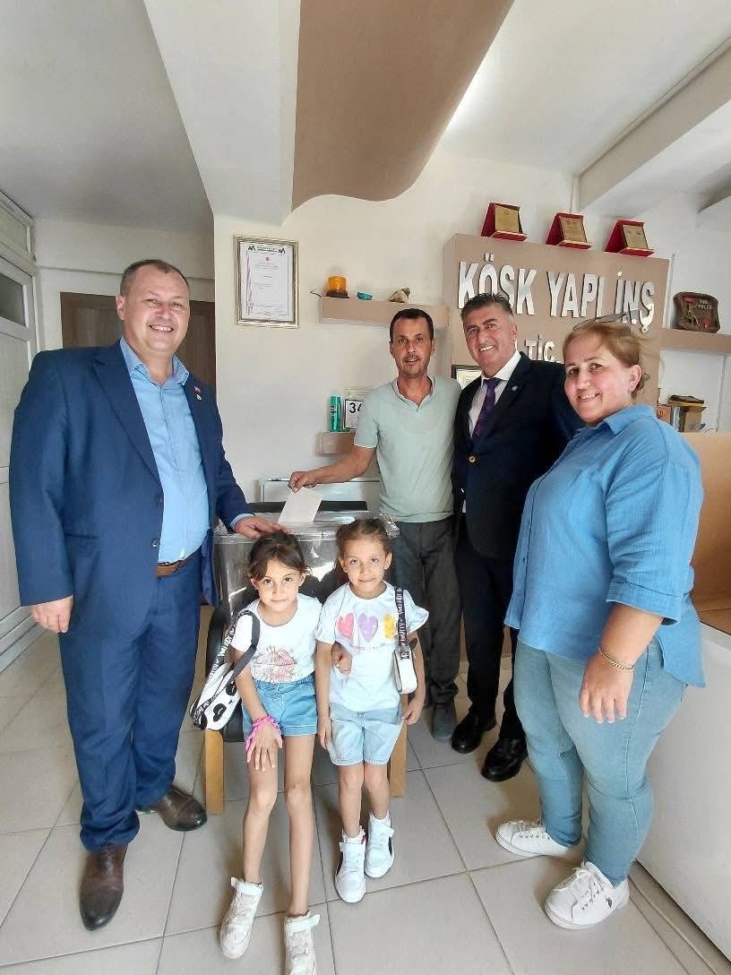 Iyi Parti Koskte Yasar Bas Guven Tazeledi 602595 A70B7C3A319B925D69B71999D333A6C7