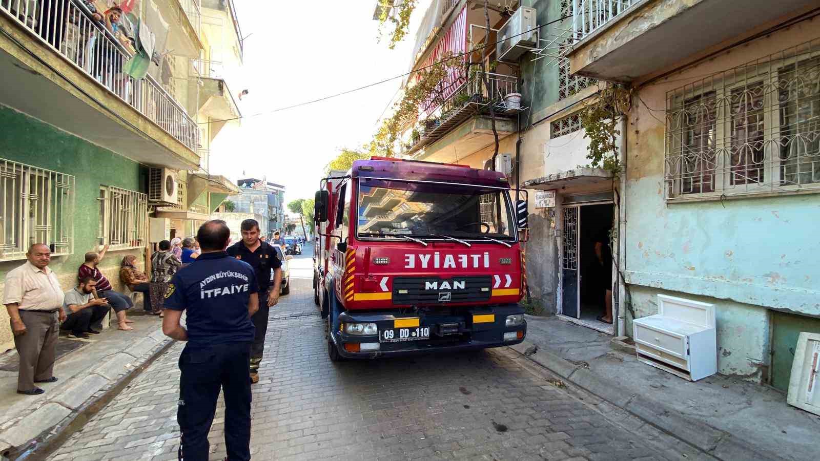 Izindeki Itfaiyecinin Meslek Aski Takdir Topladi 3Bcadf0Cc69Ef3C0C63408F33B356Cb1