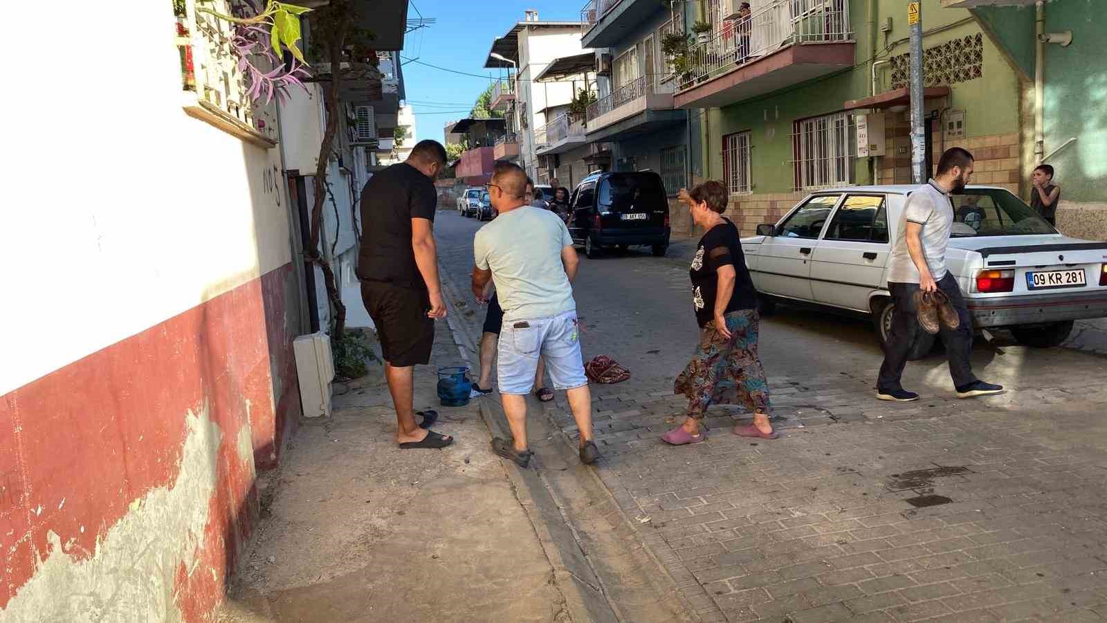 Izindeki Itfaiyecinin Meslek Aski Takdir Topladi E6Cfea4D8D9A6B7A9038Cfba8E60D46F