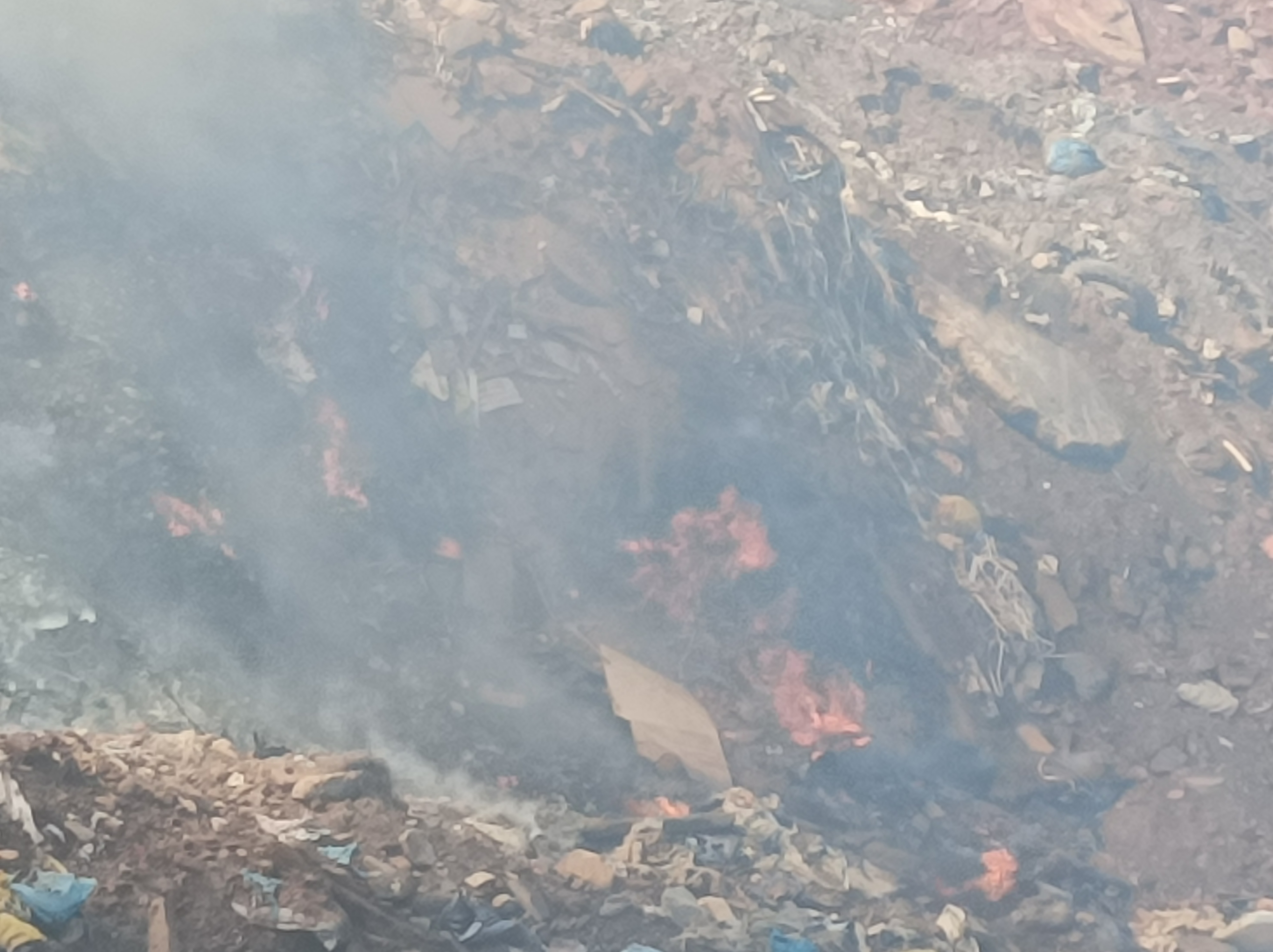 Karacasuda Bu Yer Hemen Her Gun Yaniyor Ucurumun Kenarinda Tehlikeli Oyun 603326 Ca65F4Ce88B372F23Af597Bda4B45098