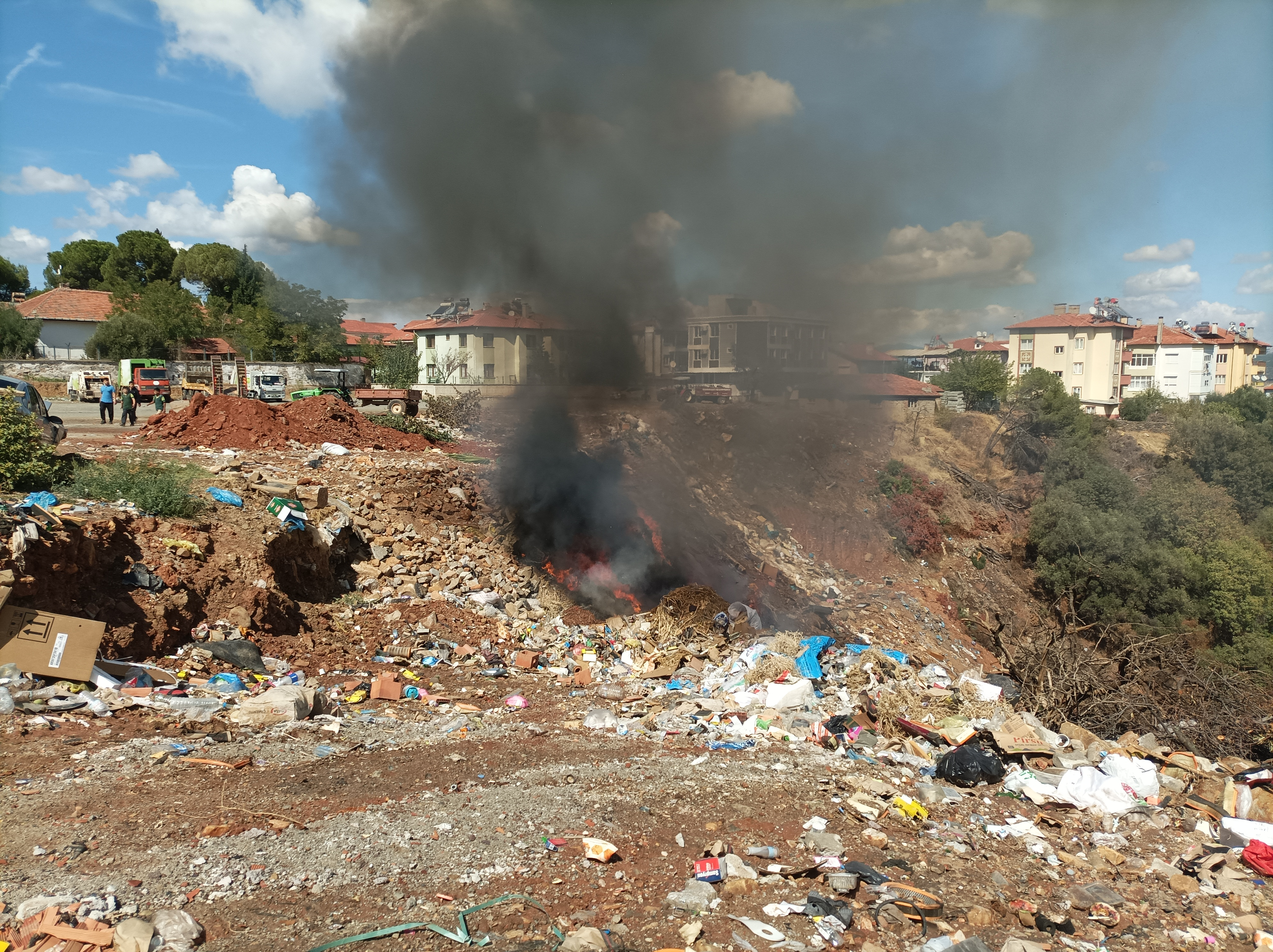 Karacasuda Bu Yer Hemen Her Gun Yaniyor Ucurumun Kenarinda Tehlikeli Oyun 603326 F3901525A1198Fd9725258Ae4Fcd45E6