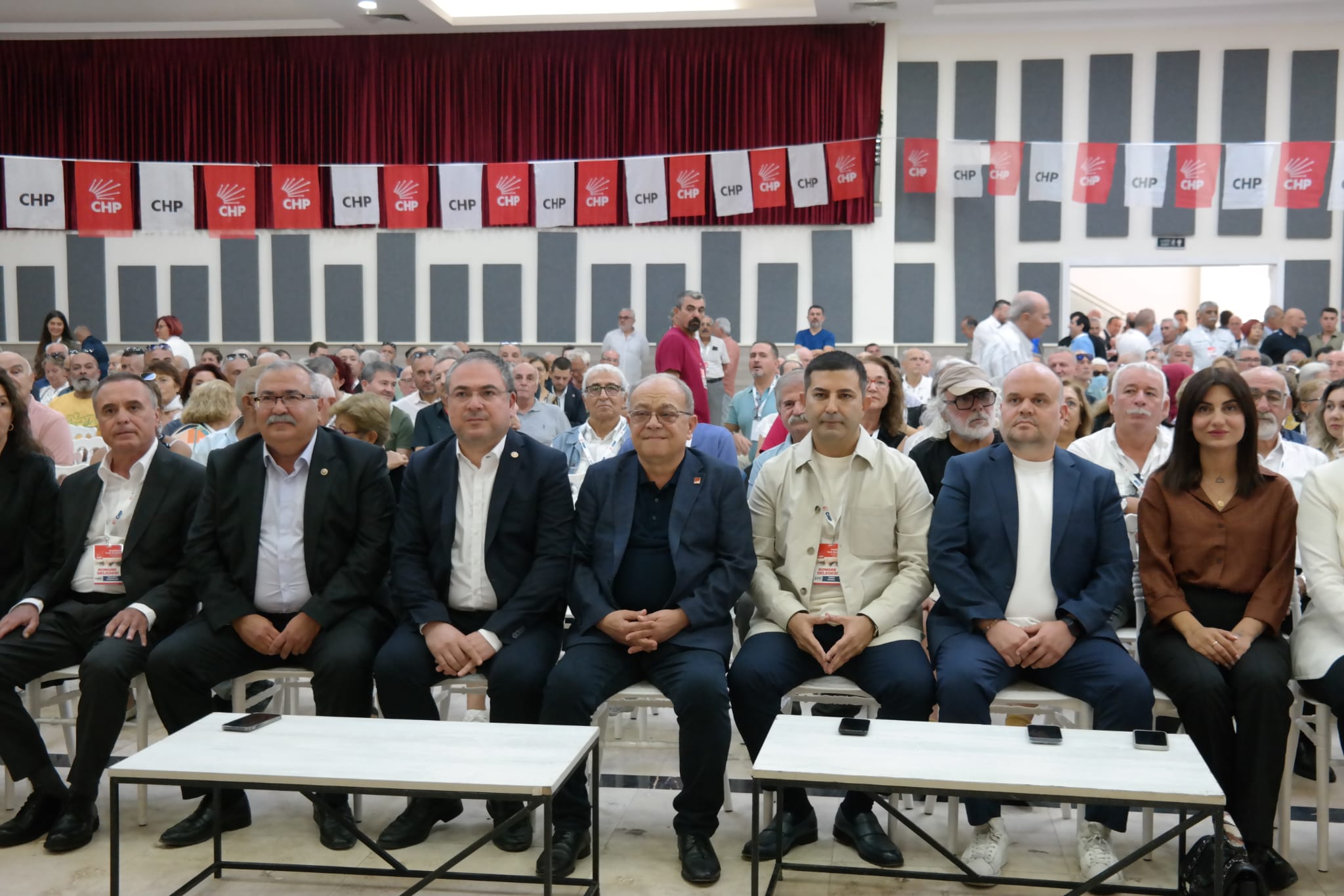 Kusadasi Chpde Baskan Mehmet Gurbilek Guven Tazeledi 601842 08F8A962A2Be237Abb250D798E291811