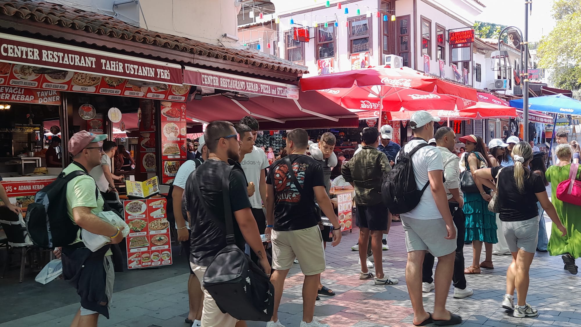 Kusadasi Ege Port Limaninda Eylul Bereketi Hiz Kesmiyor 602869 8F9E0Ef4399Fc89A65500Fce53D7338C