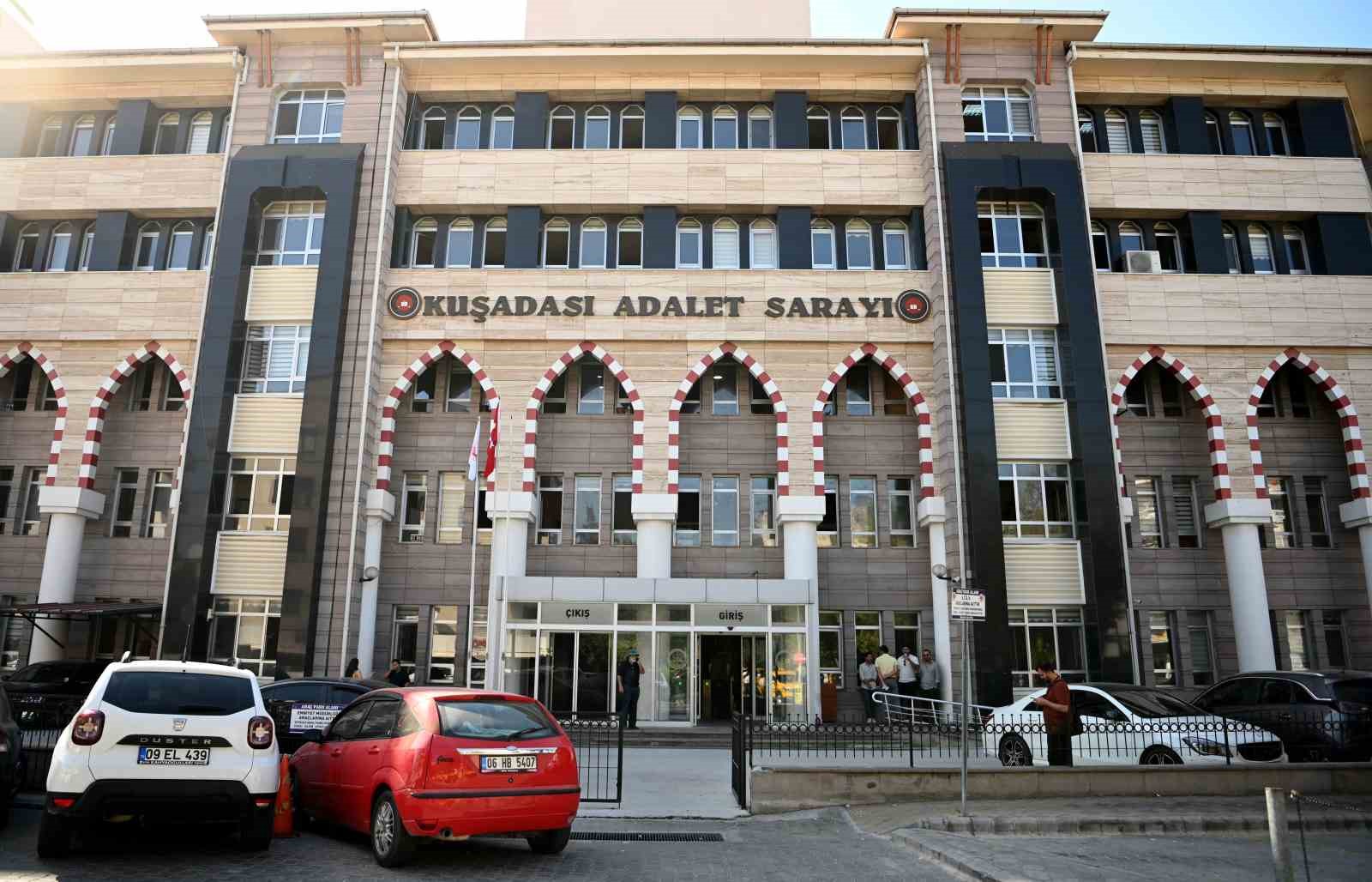 Kusadasinda 14 Yil Hapis Cezasi Bulunan Sahis Jasatin Operasyonuyla Yakalandi 2Cf39237F0F8B688943Cf76A268E20Ba