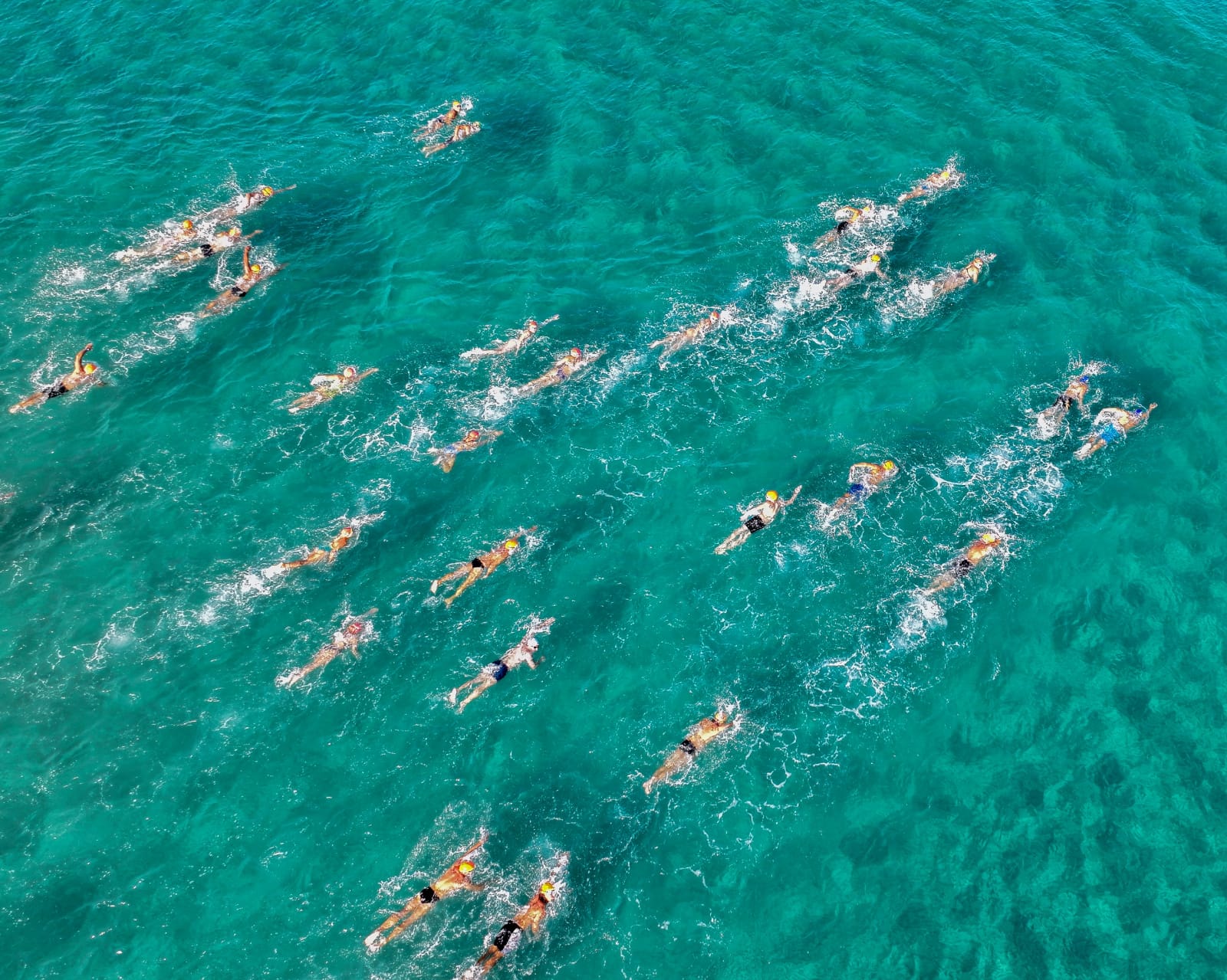 Kusadasinda Kulaclar Otizmli Cocuklar Icin Atildi 602550 Ca75Aea6D8F9D100F7Ba13C084002E74