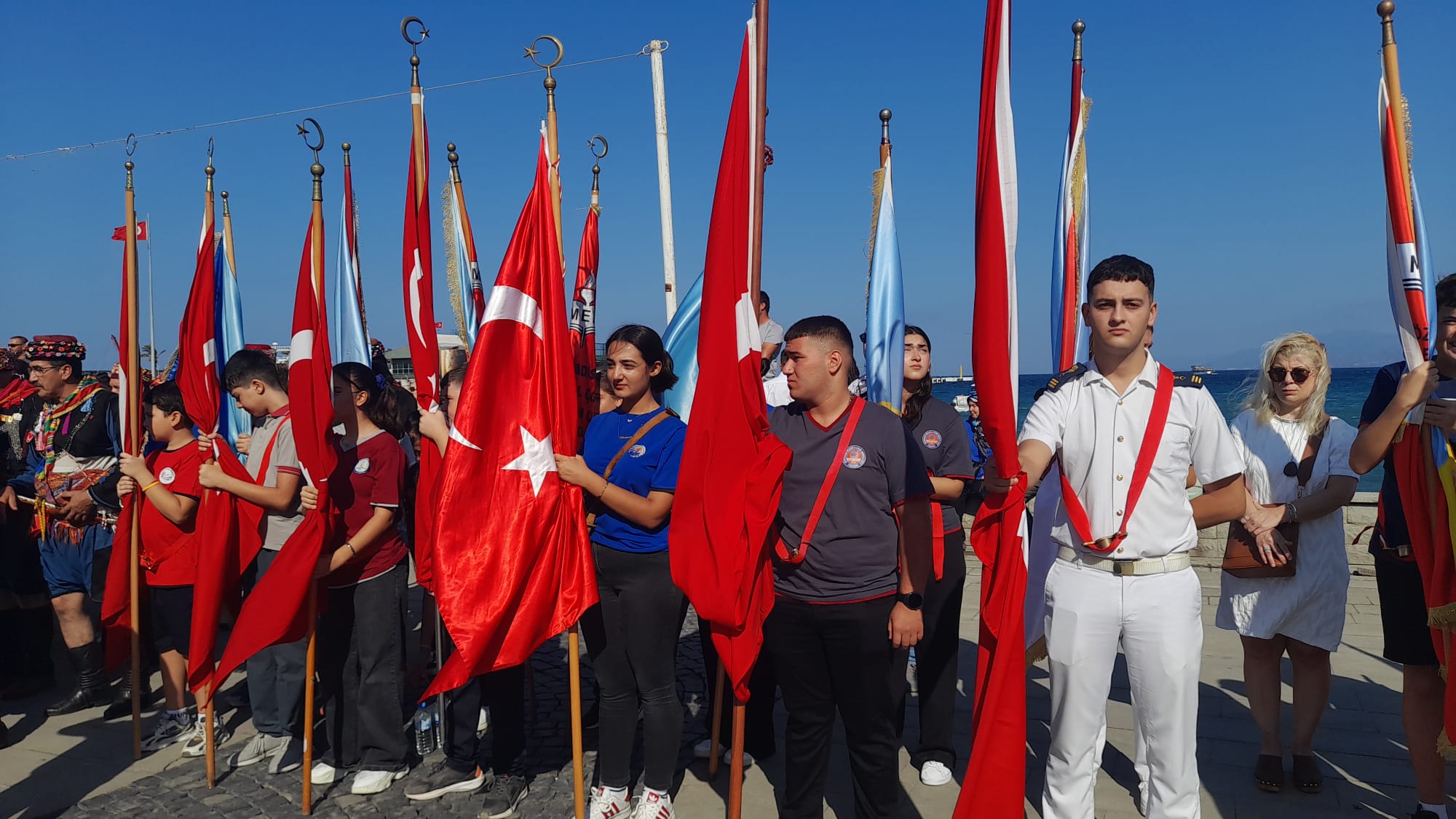 Kusadasinin Dusman Isgalinden Kurtulusunun 103Uncu Yili Coskuyla Kutlandi 597485 4Daba56864Dc4Aba0582C04Da82A2D41