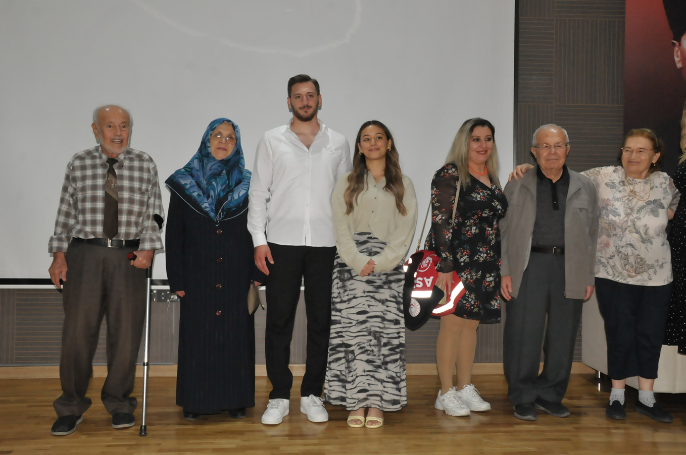 Omurluk Asklariyla Genclere Ilham Verdiler 602409 40852A4676209323D88415E4Ba190E7B