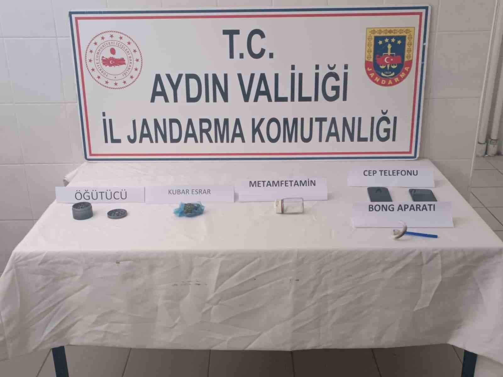 Suphe Uzerine Durdurulan Aracta Yakalandi 728A22F52C906Dcae7E21Fc2662F2C41