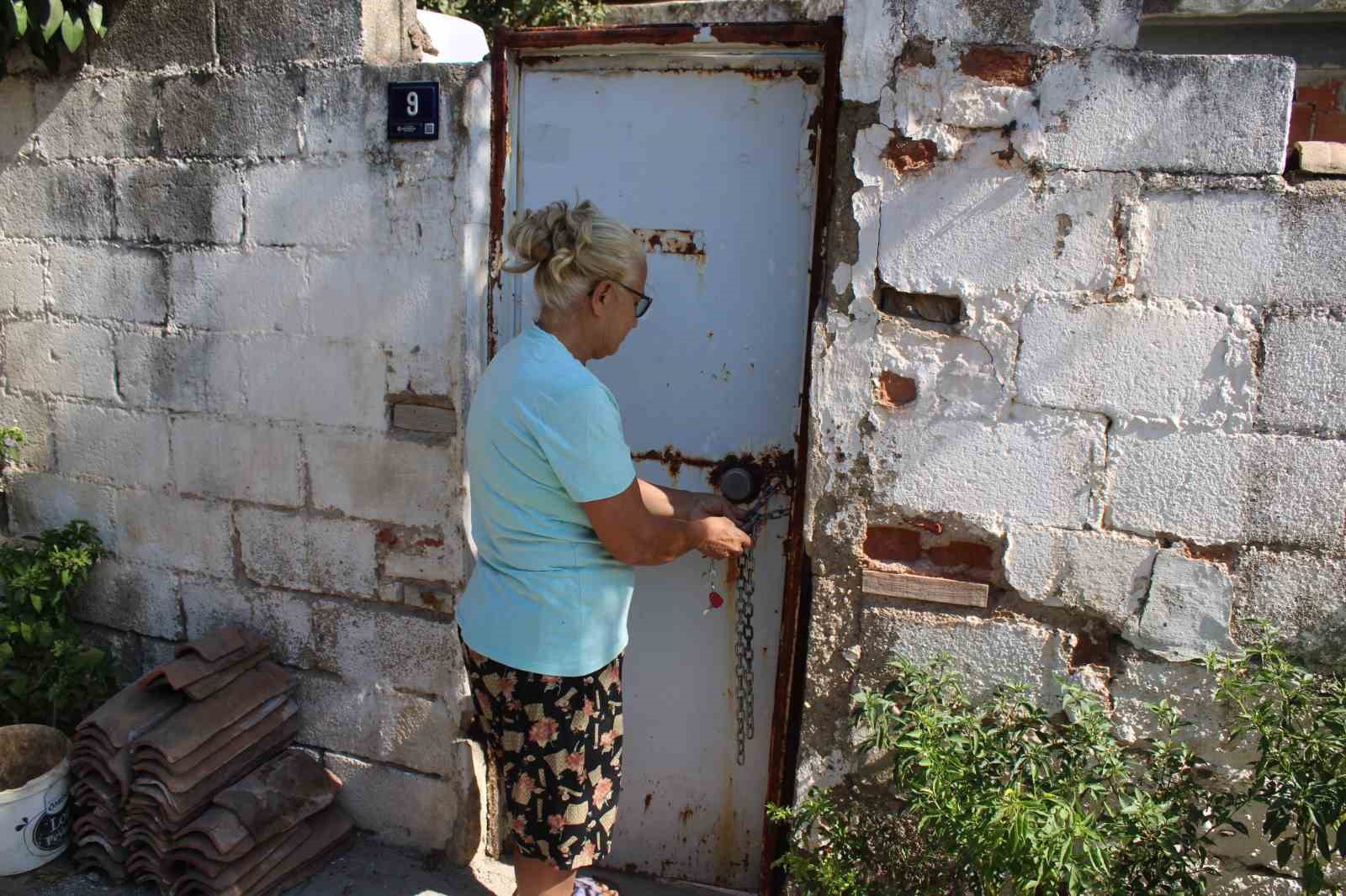 Torunu Ve Oglu Ile Cadirda Yasam Mucadelesi Veriyor 05F13C1Bc7Da15168E71C747C5F6Ba17