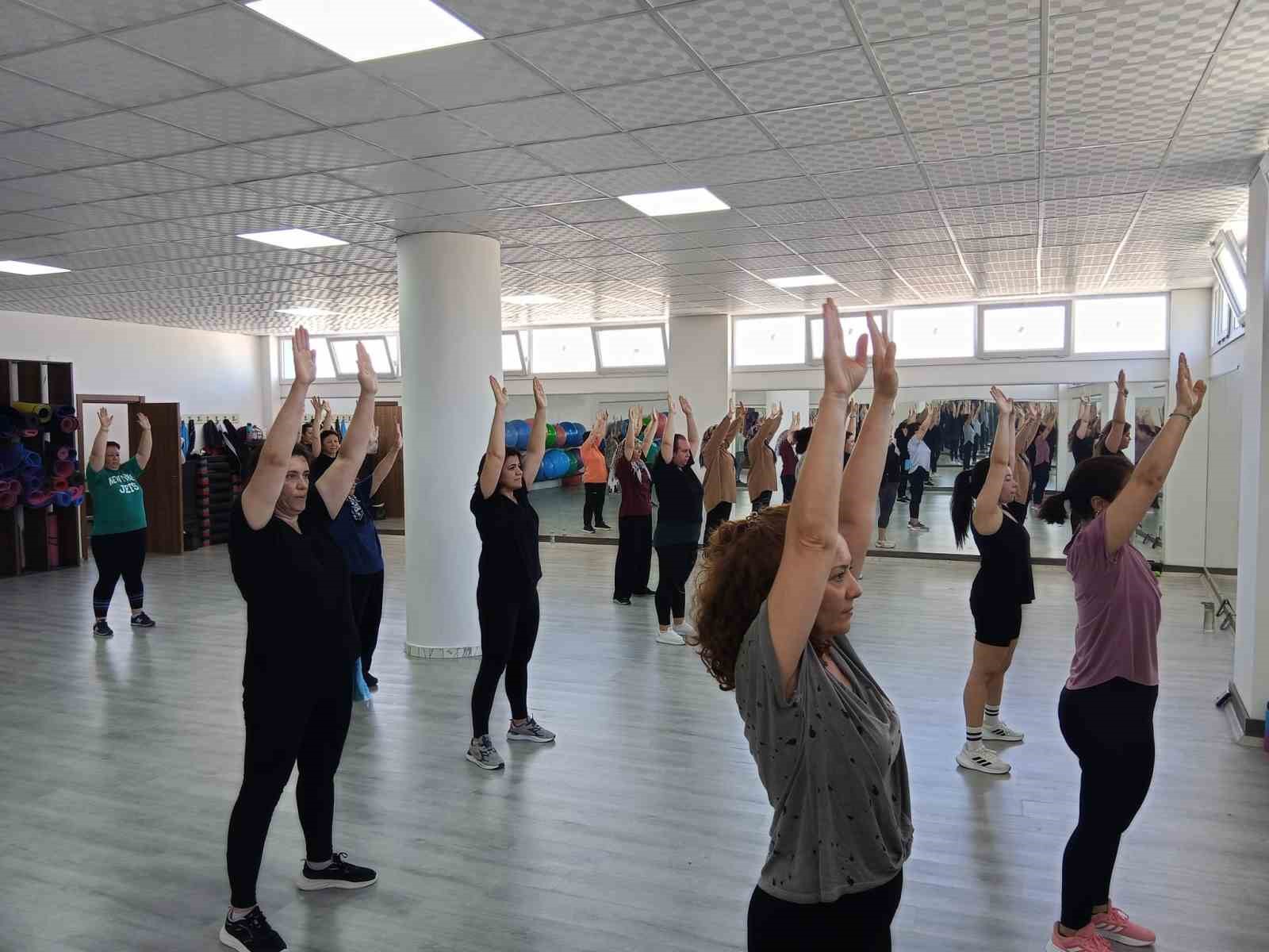 Yenipazar Belediyesi Saglikli Yasam Merkezi Vatandaslara Hizmet Vermeye Devam Ediyor 645De5652Fd040Ec134A781358060456