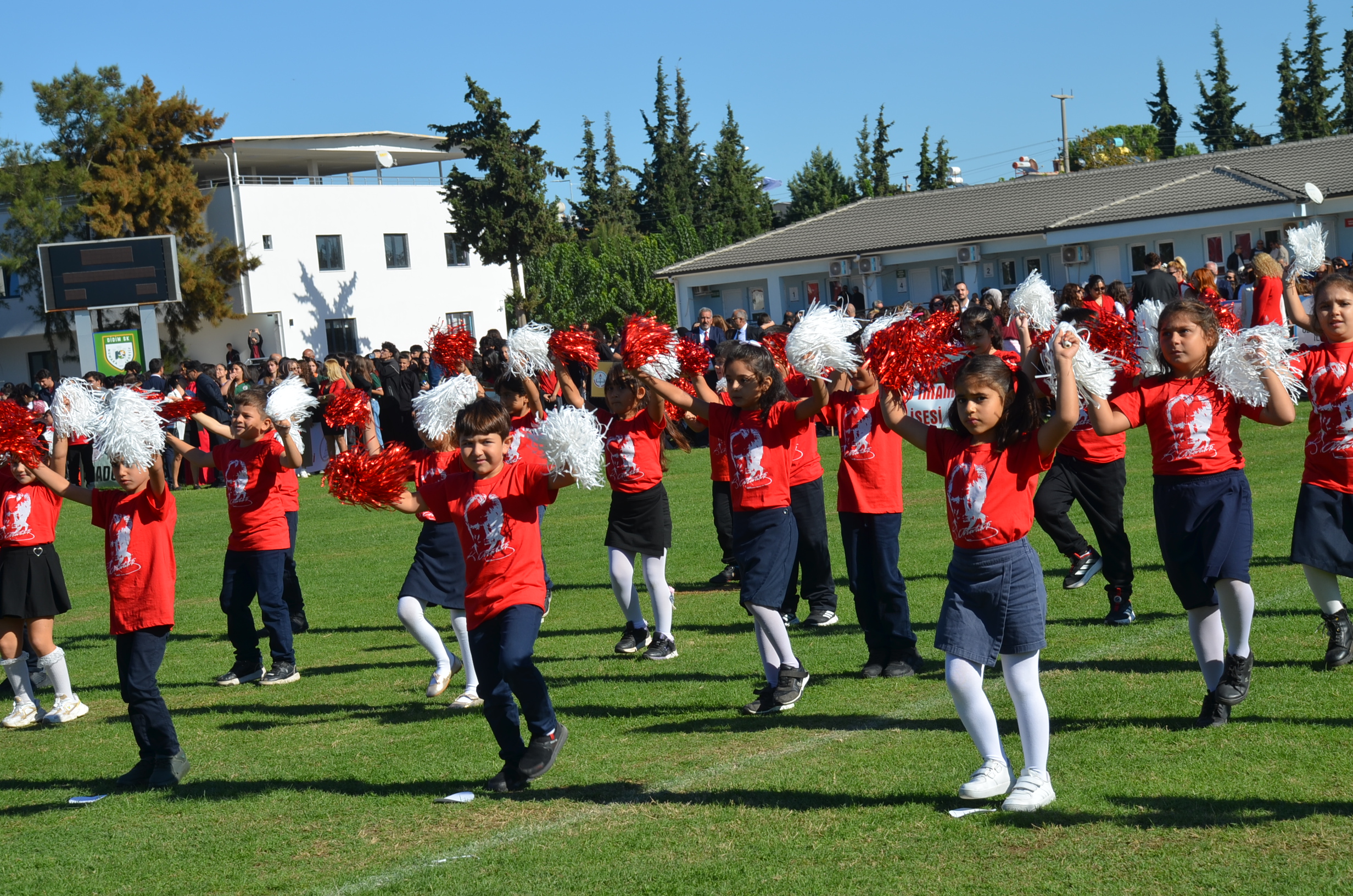 29 Ekim Didimde Renkli Goruntulerle Kutlandi 610305 835Fbc3Ec345Da14037E406139Bff580