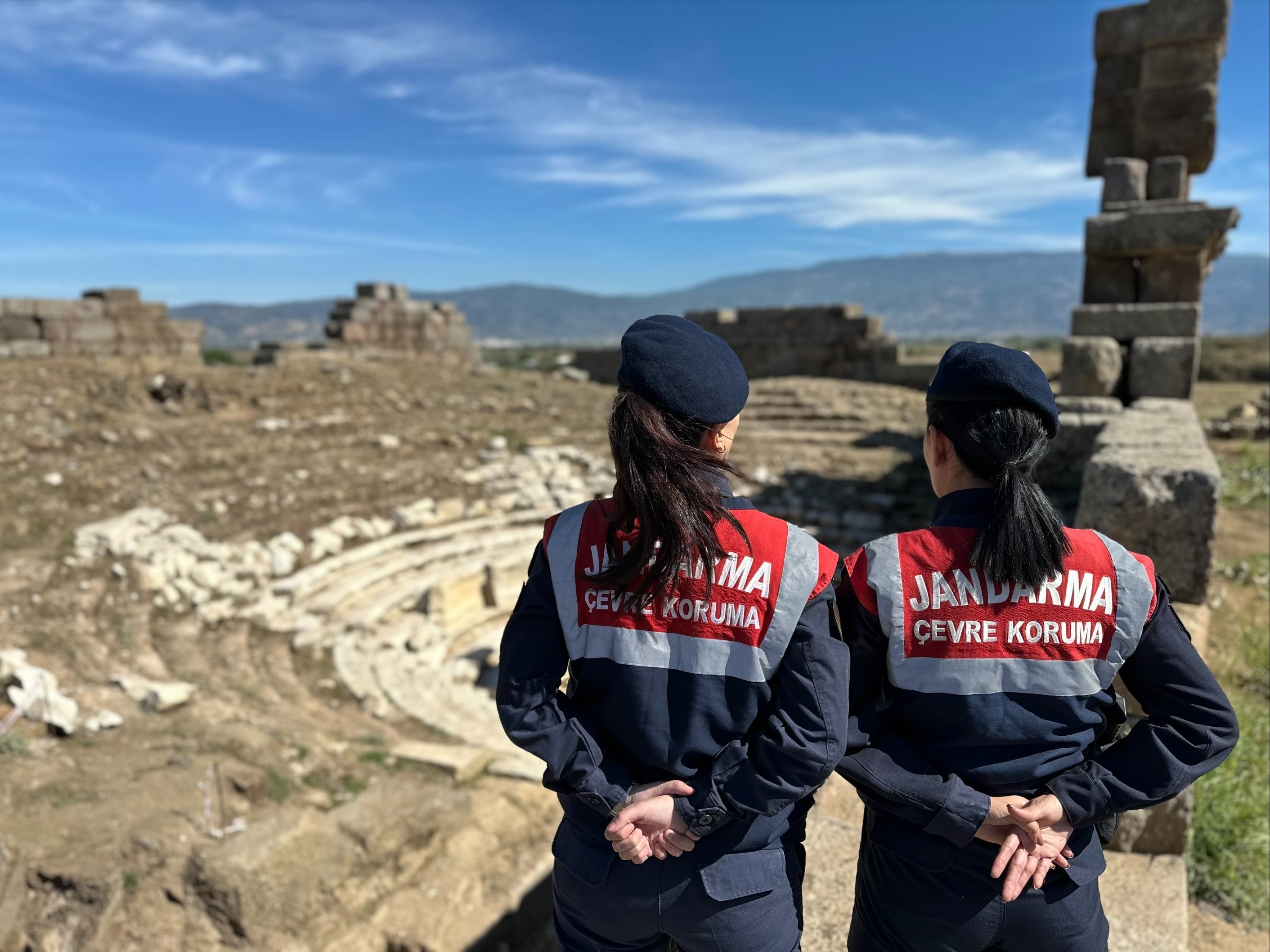 Alabanda Jandarma Gozetiminde 606609 10Fed8C58B6Aea390738E8A3A01Ab665