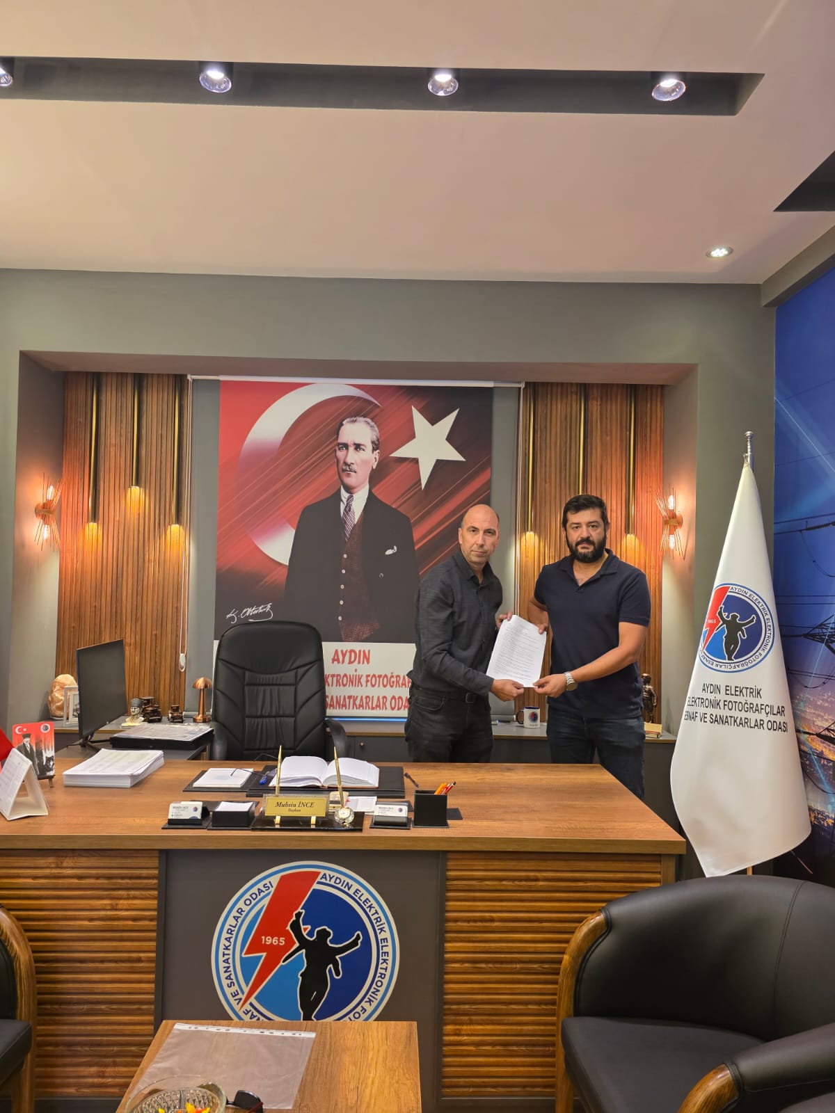 Aydin Elektrikciler Odasindan Uyelere Destek Imzalar Atildi 604045 D7C56694A86453Acc447221Ecf97F160