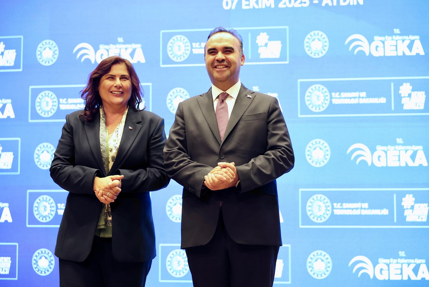 Aydina Bilim Ussu Geliyor 605119 0B94D3211Cda71Fff6A93C73725Ca2Fc