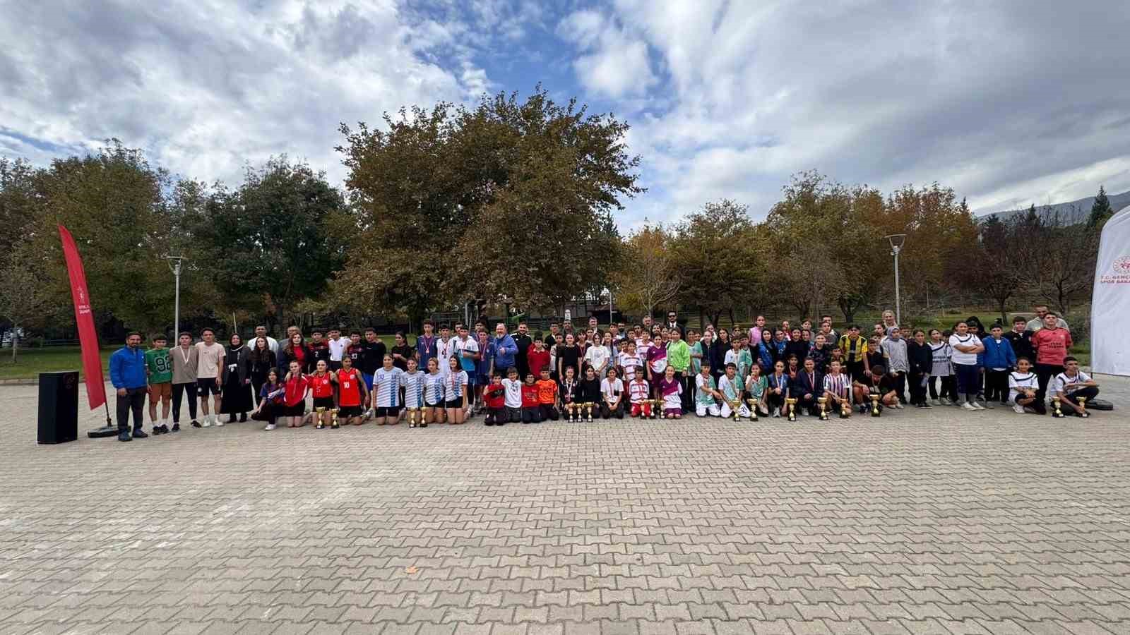 Aydinda Cumhuriyet Bayrami Spor Soleni A3D9E2A708C6B809Ca708C1C0951567D