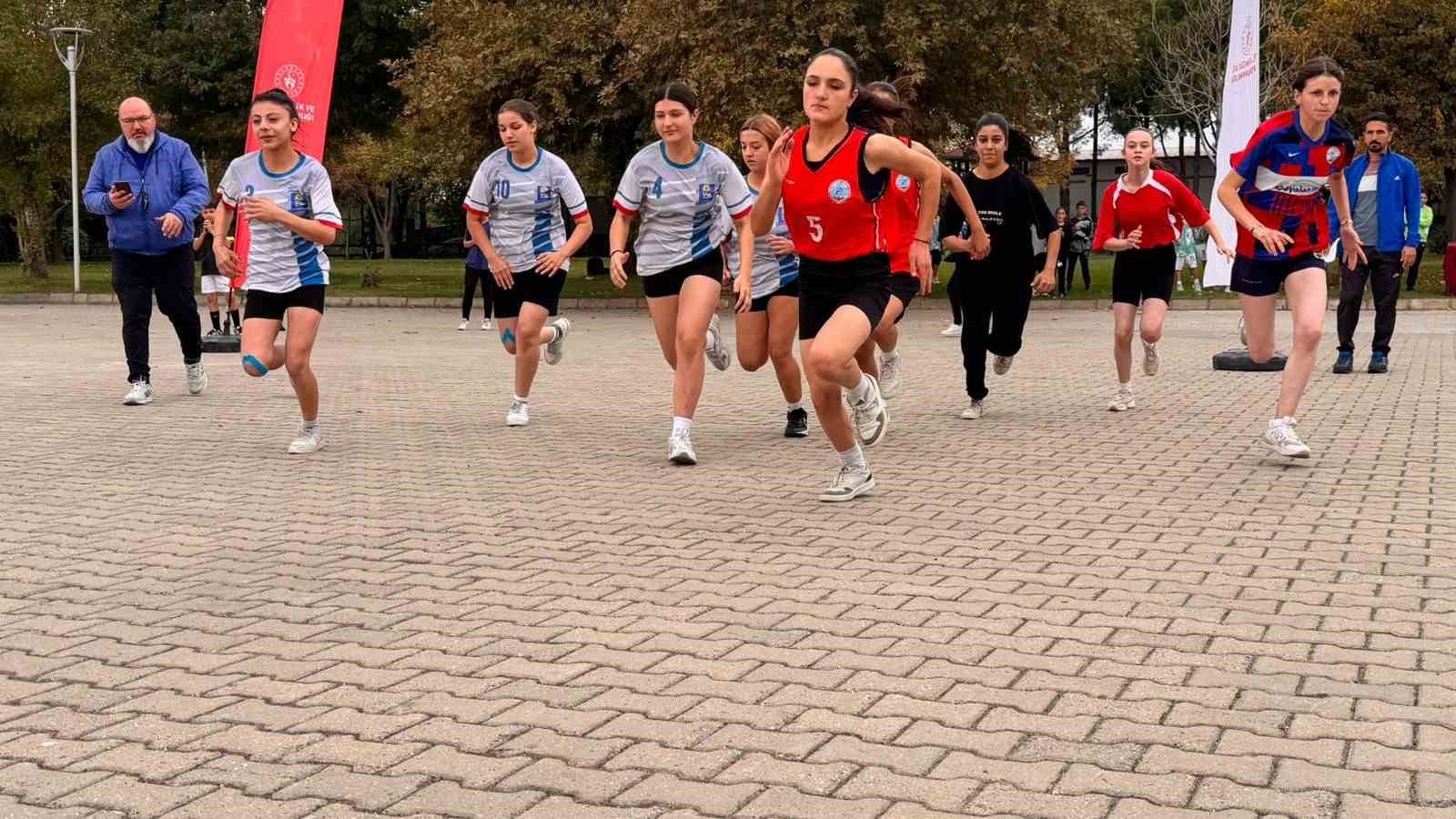 Aydinda Cumhuriyet Bayrami Spor Soleni D63Eaa8Fd70Af841C66D26628B3660Cd