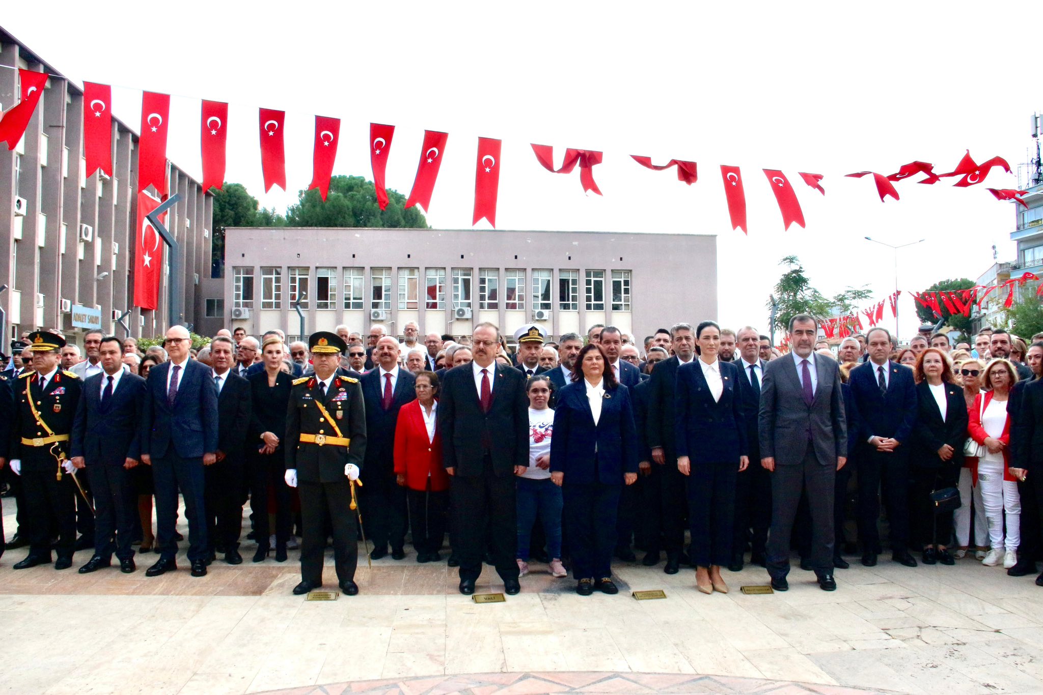 Aydinda Cumhuriyet Coskusu Basladi 610101 2712E70D41A6Edde55068A63943Bf273