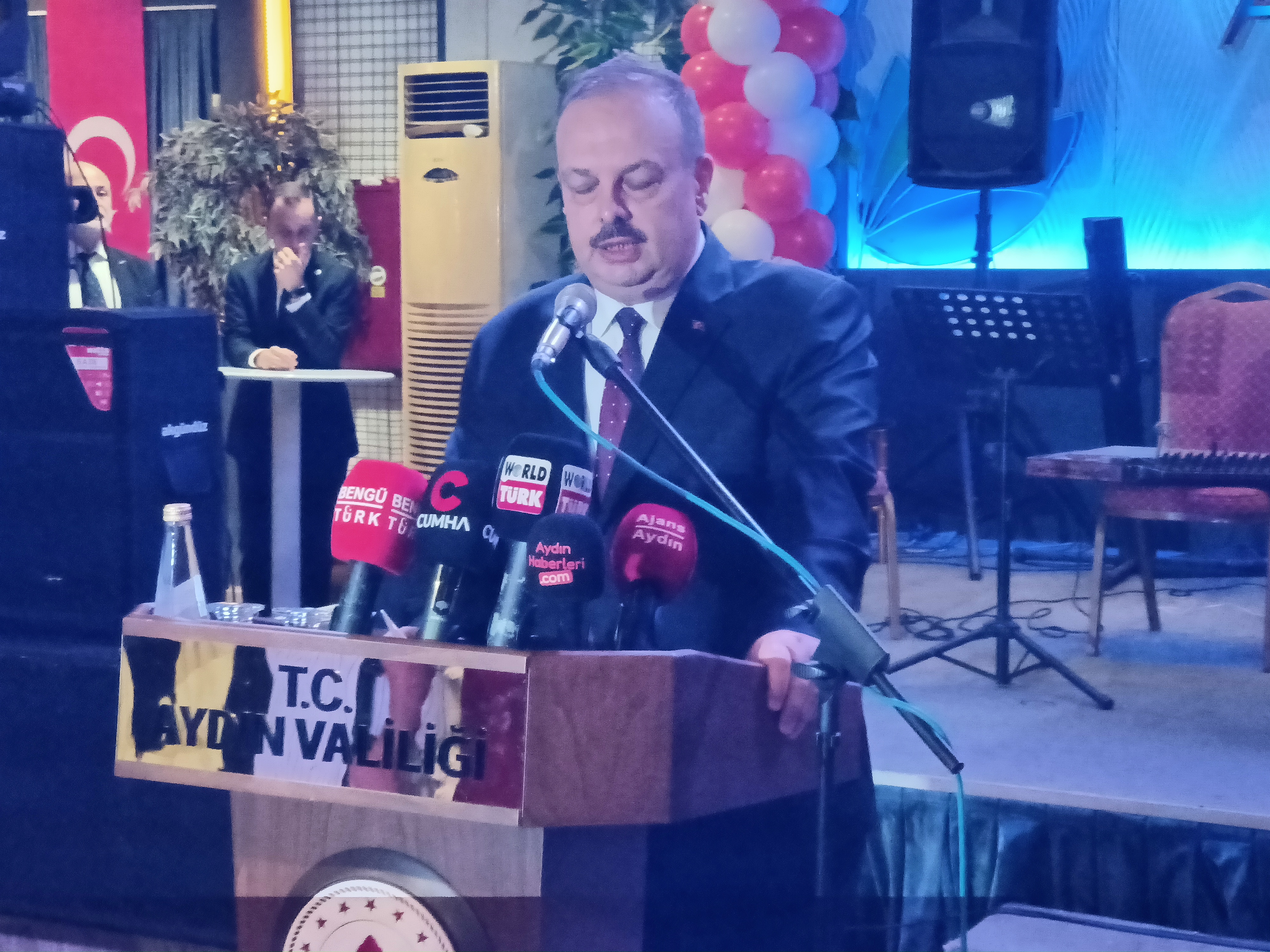 Aydinda Cumhuriyet Coskusu Taclandi 610417 9426Ea35A51E13A29D0486233A9371A7