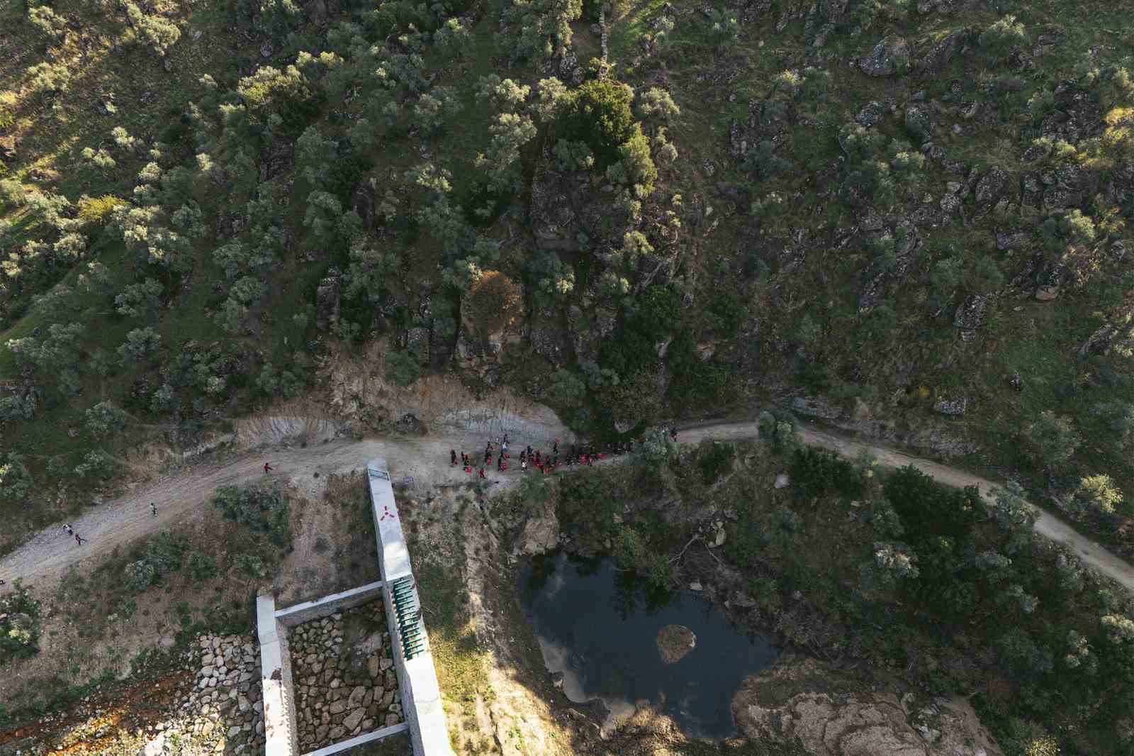 Aydinda Gencler Cumhuriyet Icin Yurudu 5552C956607F1C2B517E14Abb15Dc625