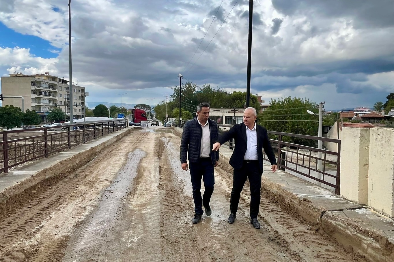 Aydindaki Italyan Koprusu Cift Yonlu Trafige Aciliyor 606034 8Bd717F9846F08Bc1Fc3295955Ef3660