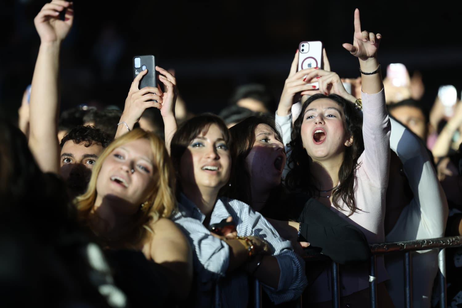 Aydinfest Aydina Solen Yasatti 610363 B03Dc6D07F77D56970Baeeef4Ac12206