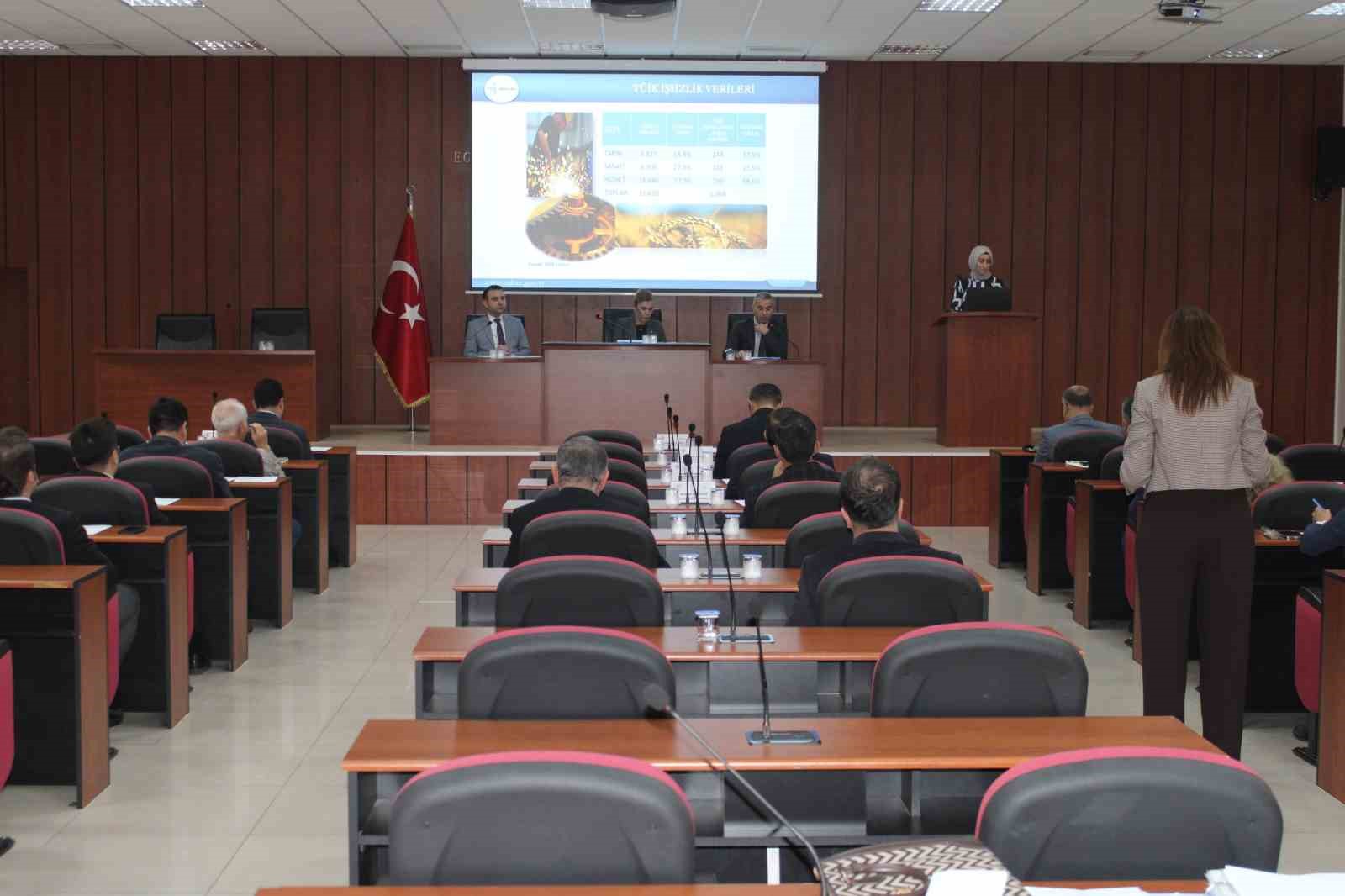 Aydinin Kayitli Isgucu Sayisi Belli Oldu C367438Ad1C78Bb9D5659954232Ad134