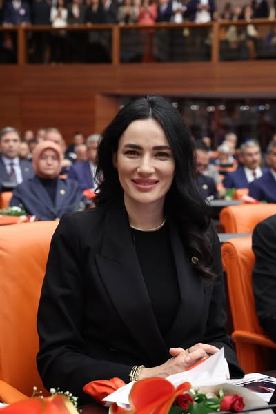 Aydinli Vekiller Meclis Acilisinda 603608 2A793A52Edc361F6Da79D0Aded6A3Ef0